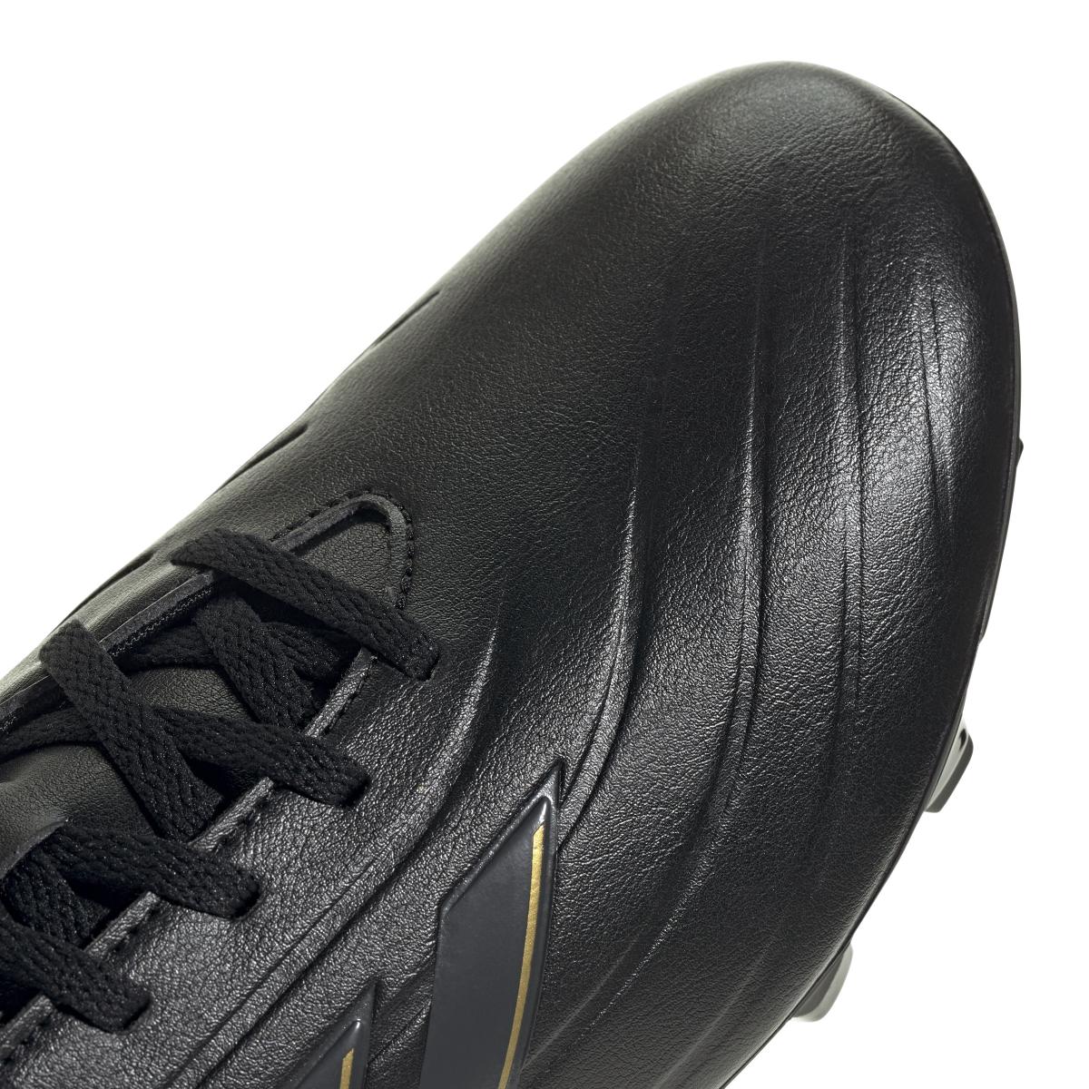 product/a/d/adidas_ig8725_7_footwear_photography_detail_view_1_white.jpg