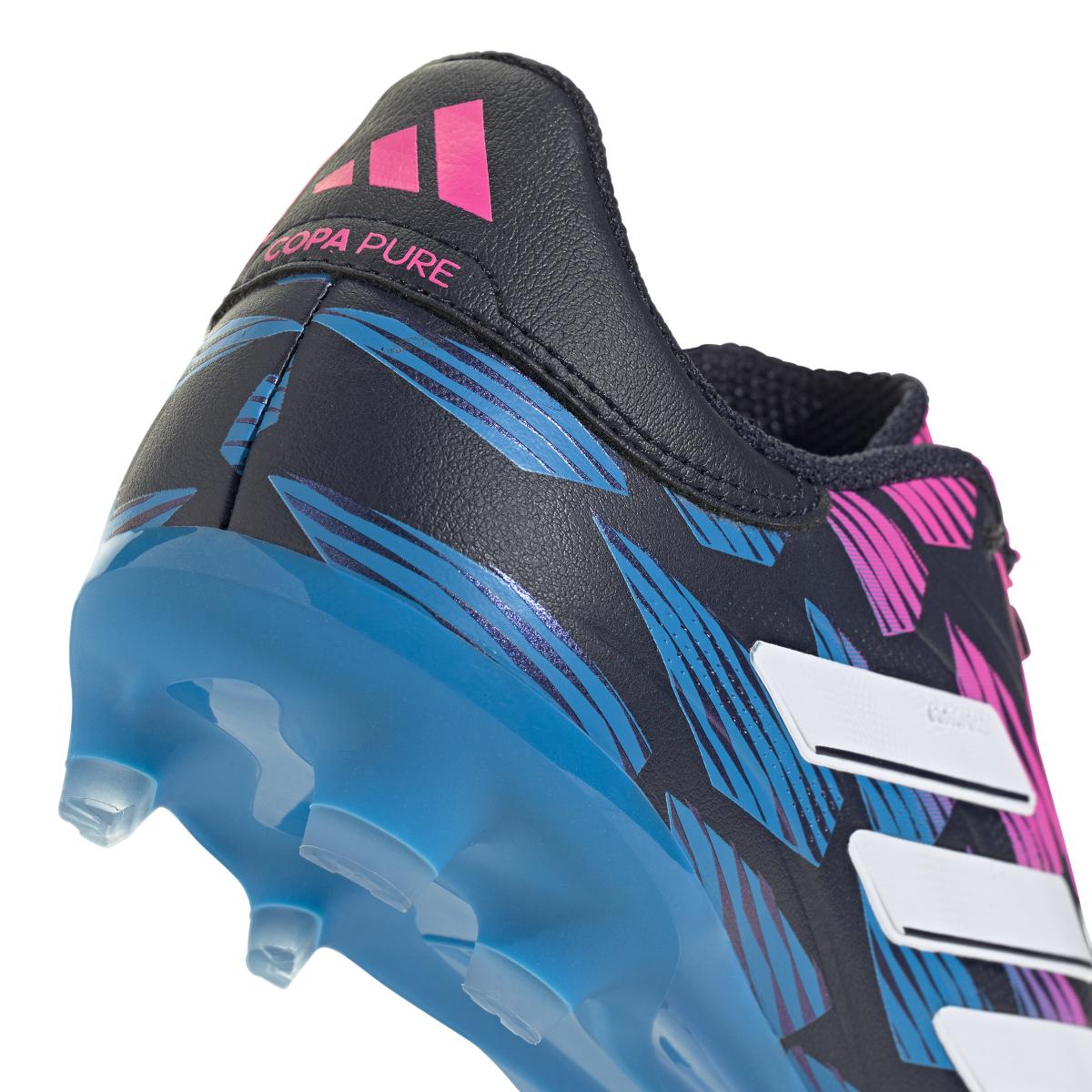 product/a/d/adidas_ig8731_7_footwear_photography_detail_view_1_white.jpg