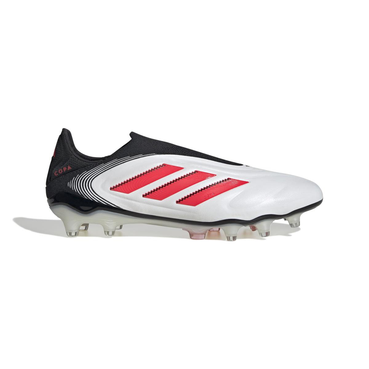 product/a/d/adidas_ih0076_1_footwear_photography_side_lateral_center_view_white.jpg