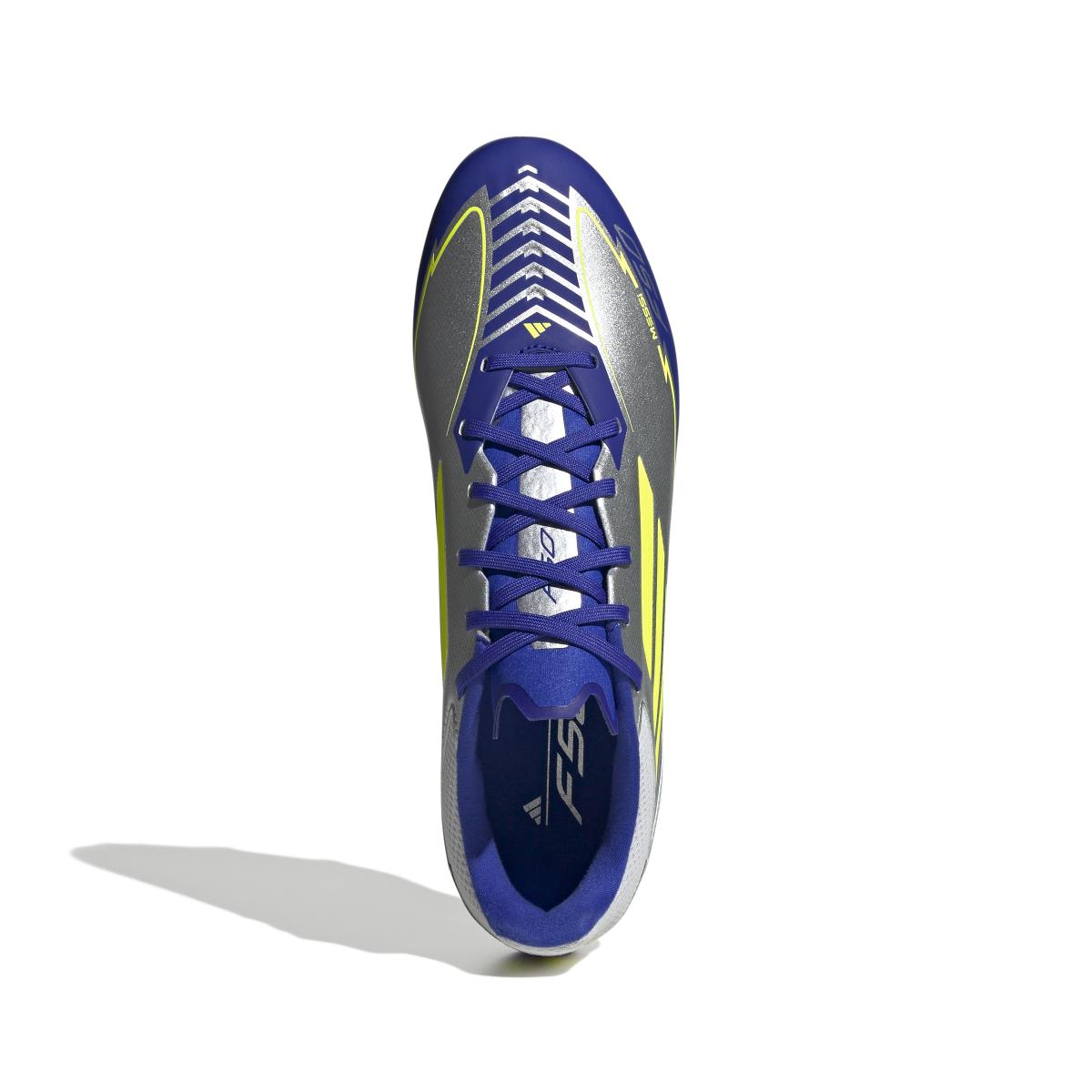 product/a/d/adidas_ih0918_2_footwear_photography_top_portrait_view_white.jpg