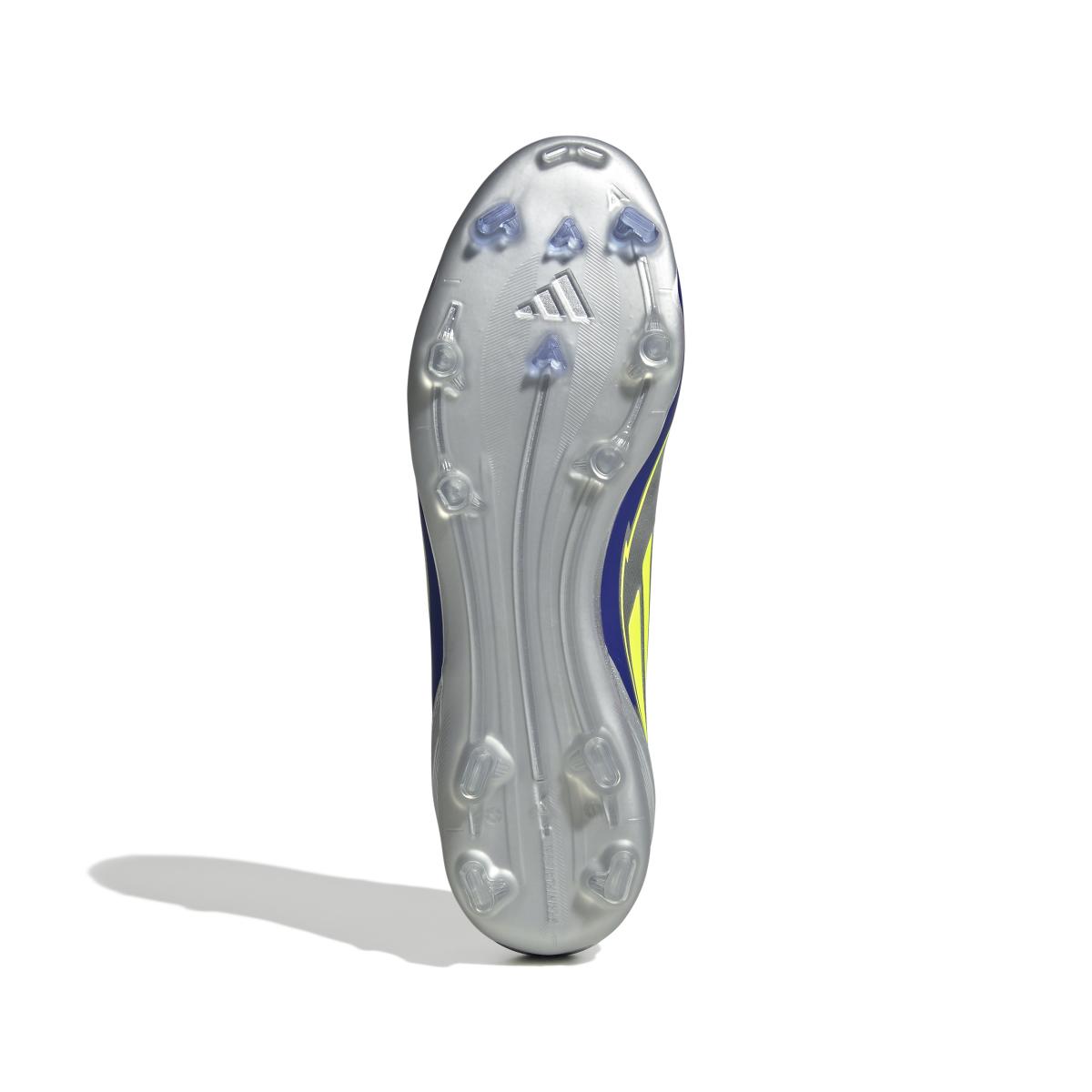 product/a/d/adidas_ih0918_3_footwear_photography_bottom_view_white.jpg