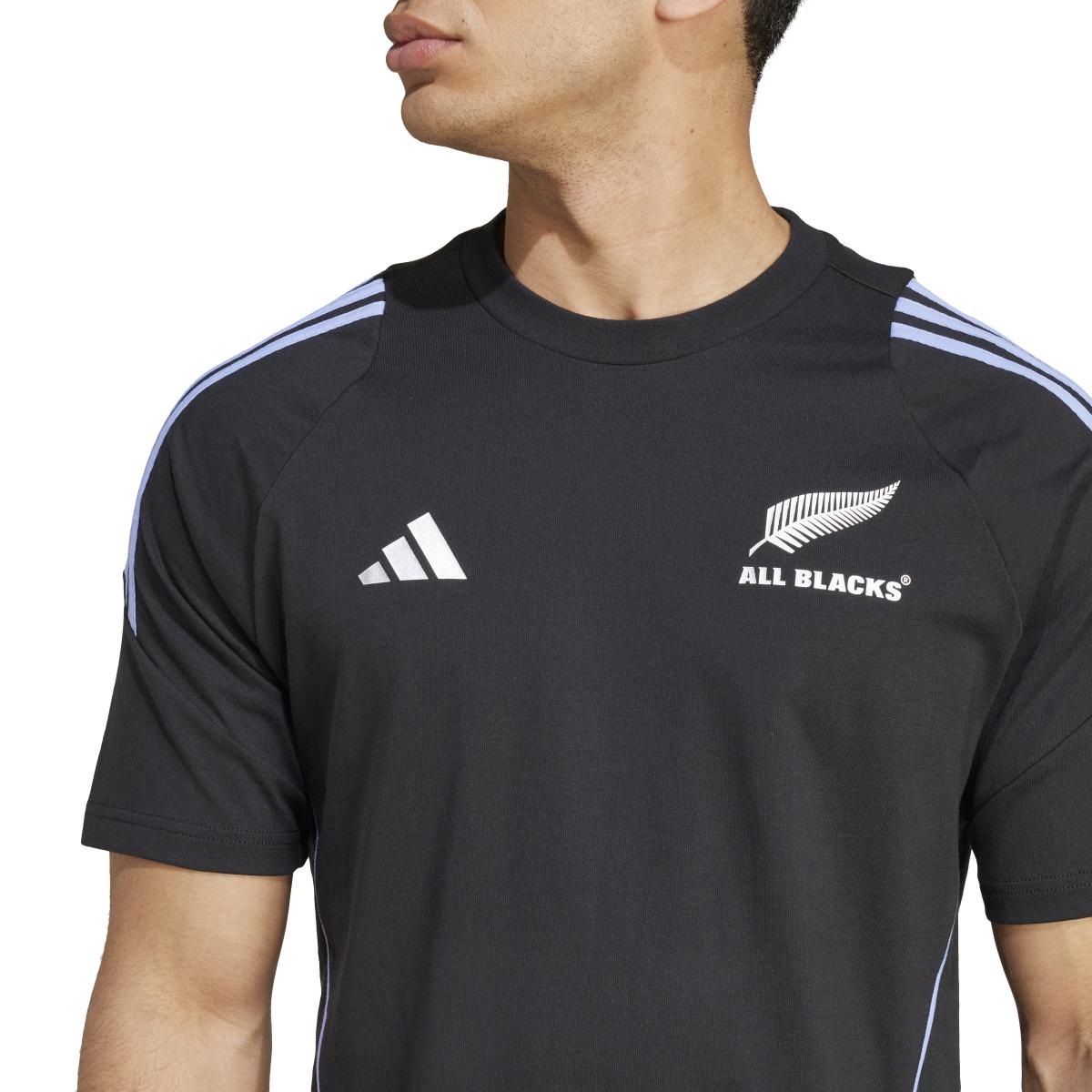 product/a/d/adidas_ix0715_7_apparel_on_model_detail_view_1_white.jpg