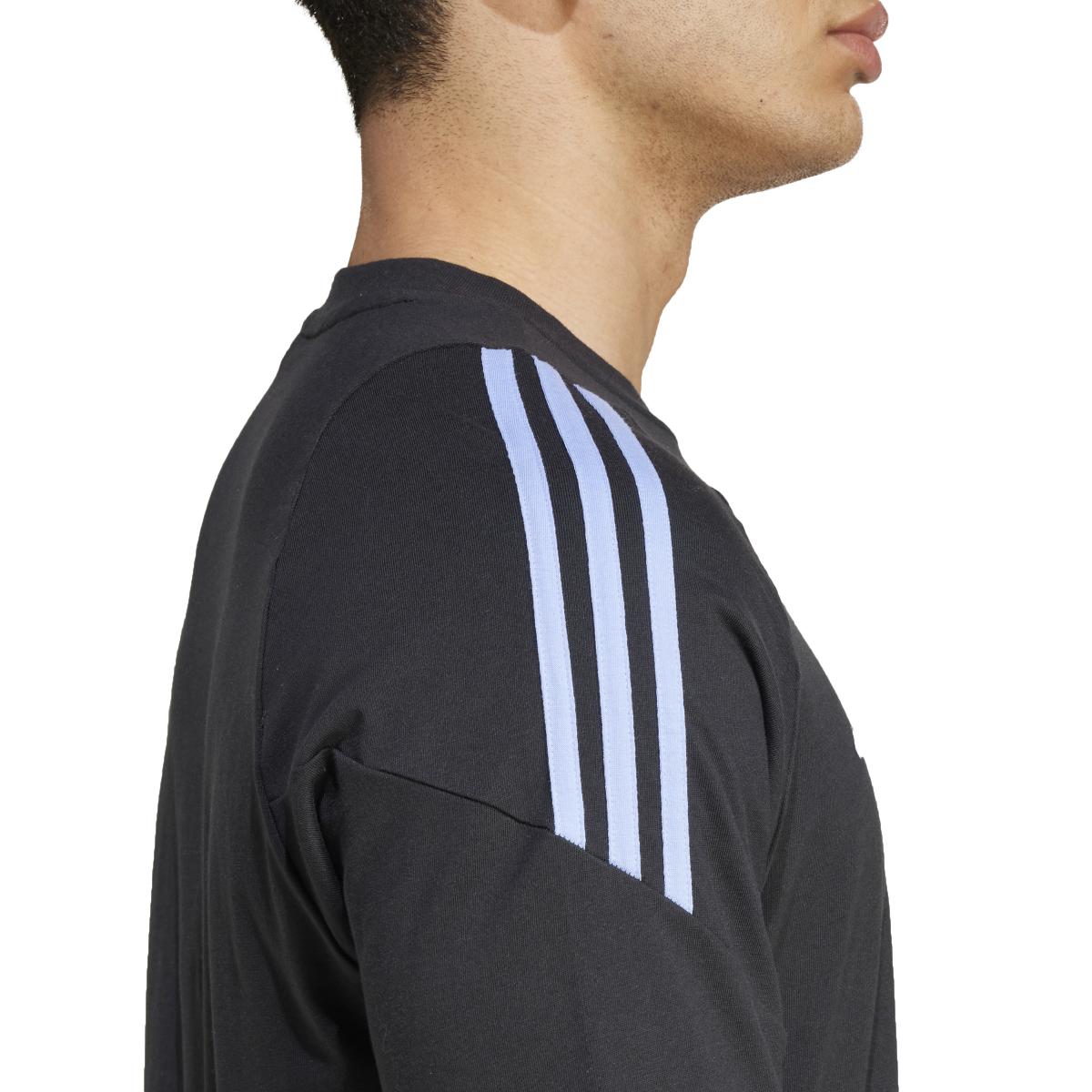 product/a/d/adidas_ix0715_8_apparel_on_model_detail_view_2_white.jpg