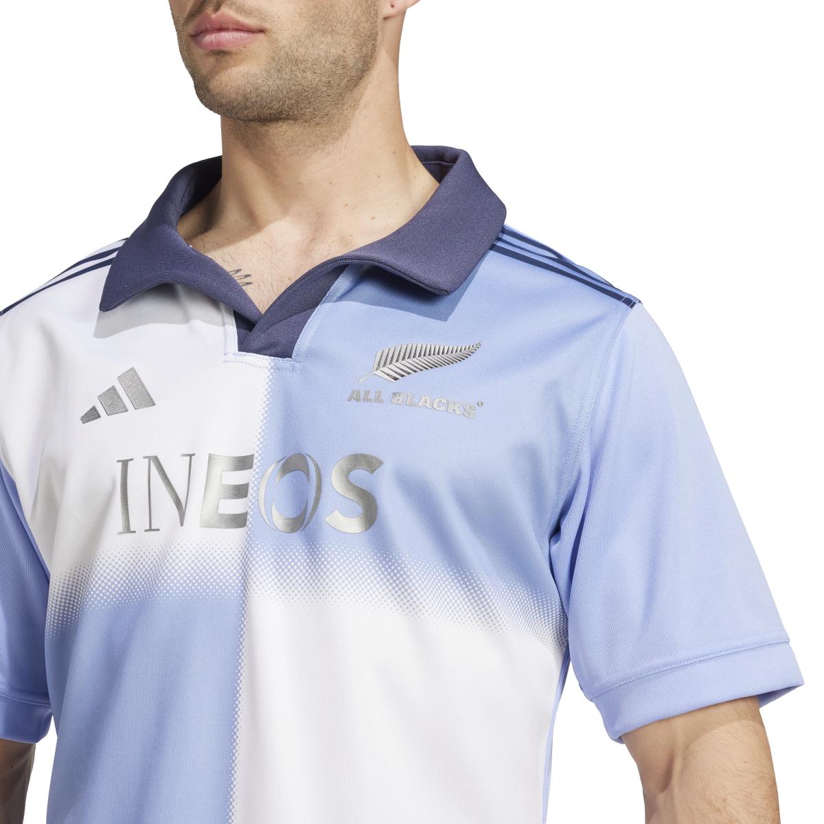 product/a/d/adidas_ix0721_9_apparel_on_model_detail_view_2_white.jpg