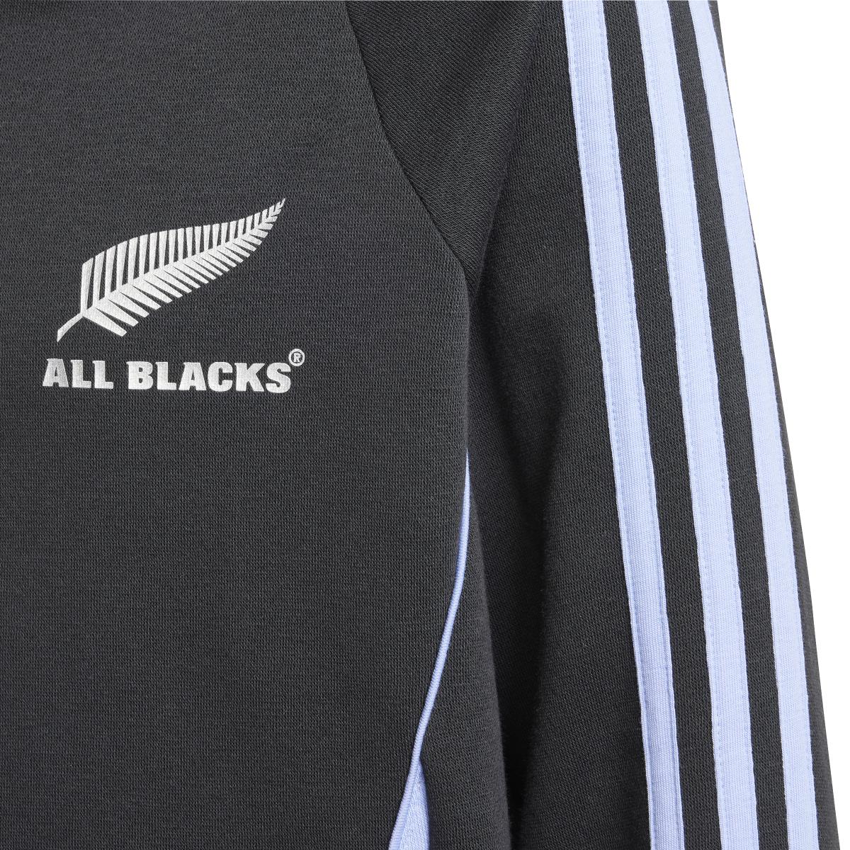 product/a/d/adidas_ix0731_all-black-blue-spark_4.jpg