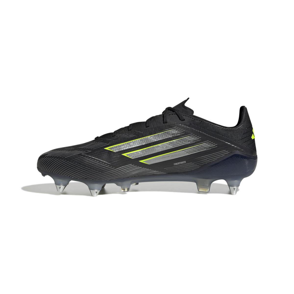 product/a/d/adidas_jh7632_4_footwear_photography_side_medial_center_view_white.jpg