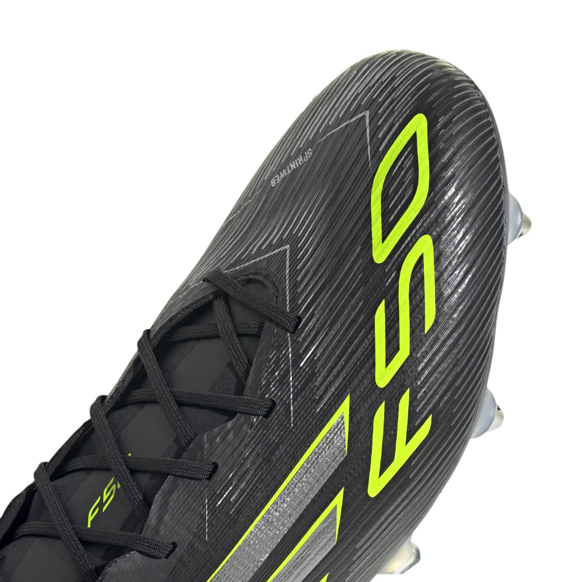 product/a/d/adidas_jh7632_8_footwear_photography_detail_view_2_white.jpg
