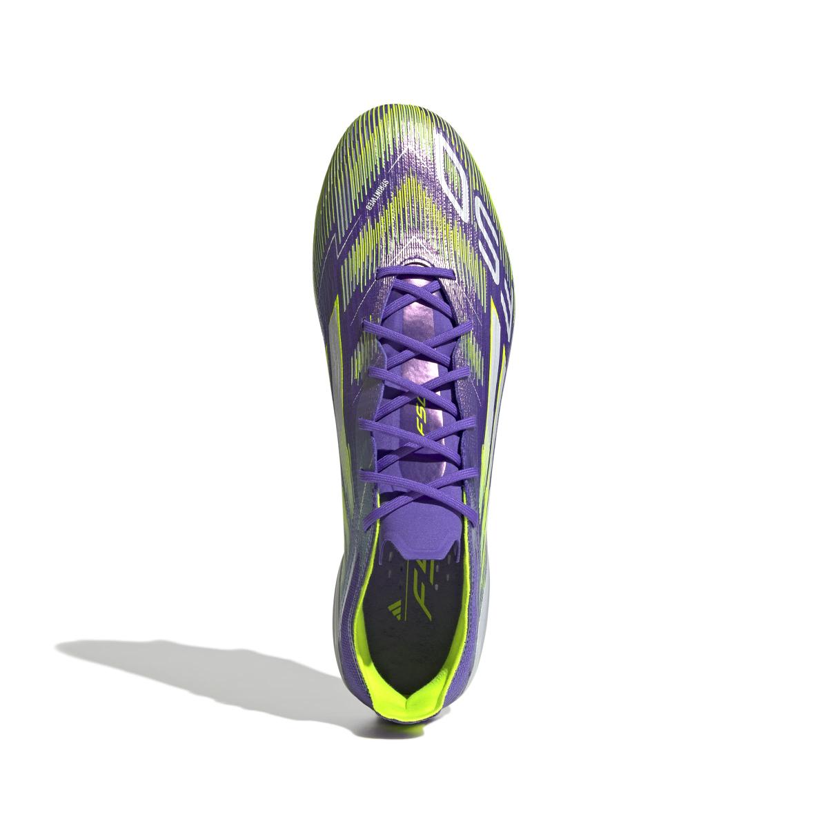product/a/d/adidas_jh7633_2_footwear_photography_top_portrait_view_white.jpg