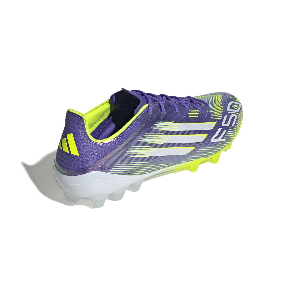 product/a/d/adidas_jh7639_6_footwear_photography_back_lateral_top_view_white.jpg