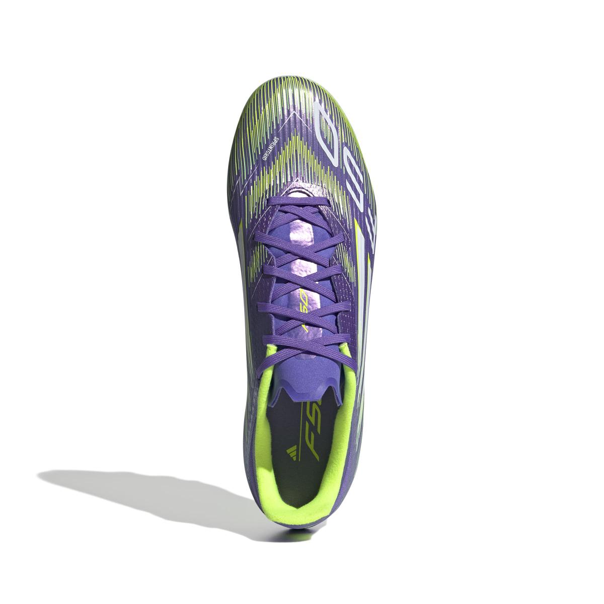product/a/d/adidas_jh7728_2_footwear_photography_top_portrait_view_white.jpg