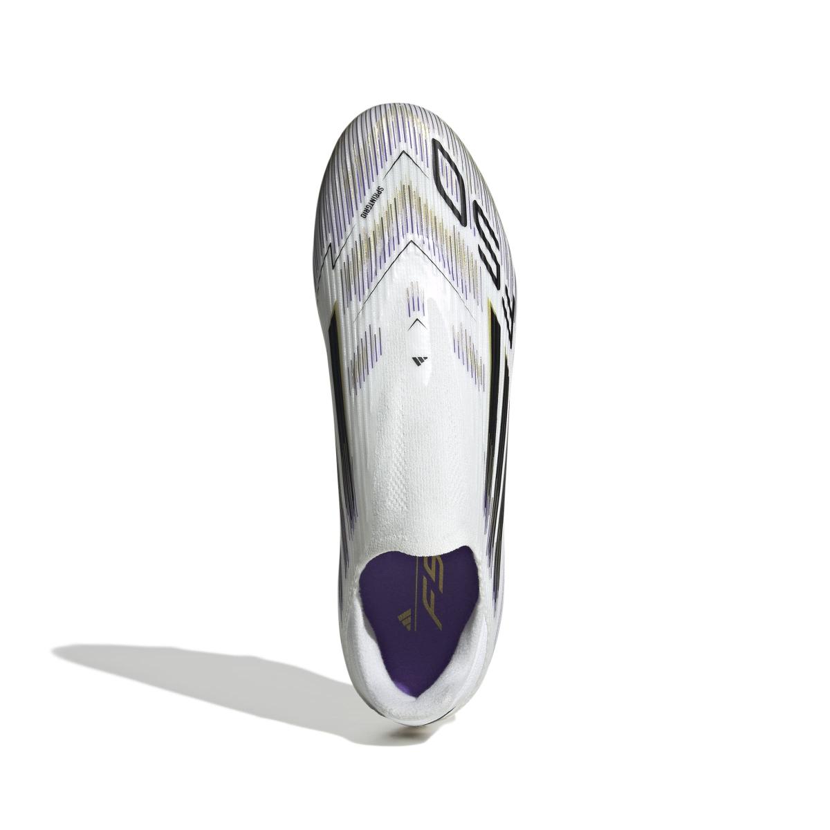 product/a/d/adidas_jh7736_2_footwear_photography_top_portrait_view_white.jpg