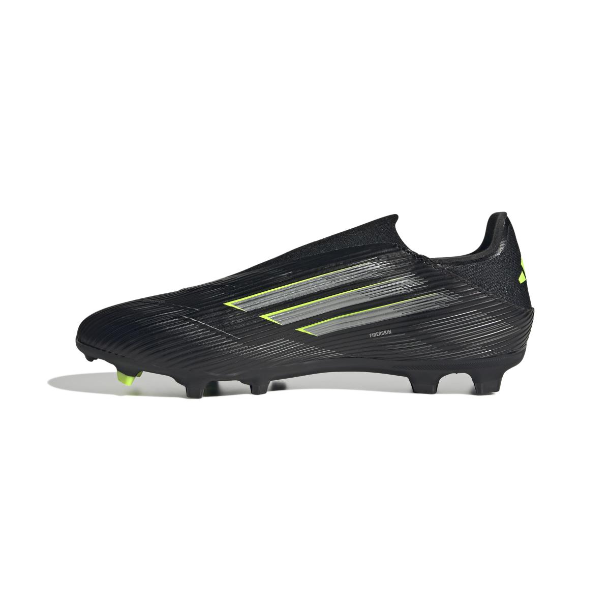 product/a/d/adidas_jh7737_4_footwear_photography_side_medial_center_view_white.jpg