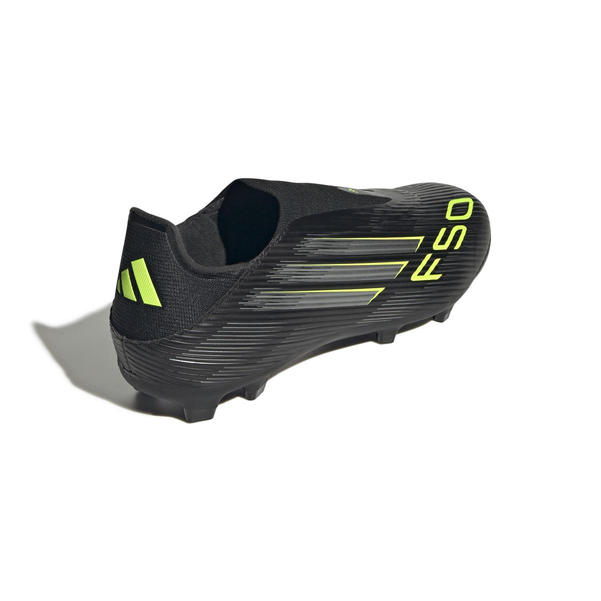product/a/d/adidas_jh7737_6_footwear_photography_back_lateral_top_view_white.jpg
