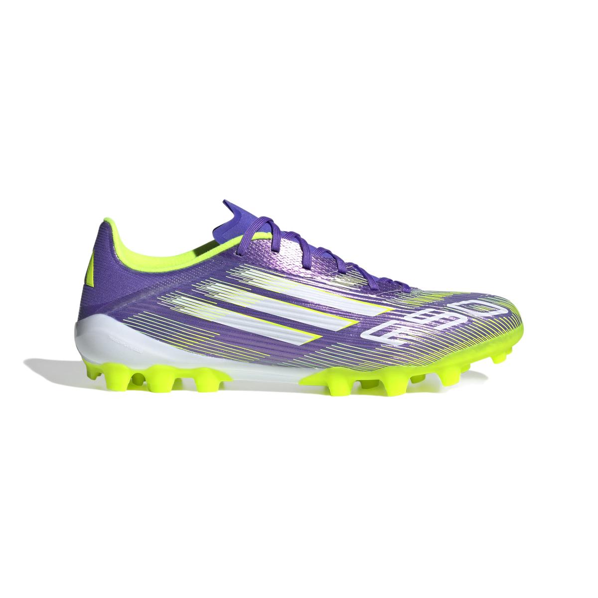 product/a/d/adidas_jh7740_1_footwear_photography_side_lateral_center_view_white.jpg