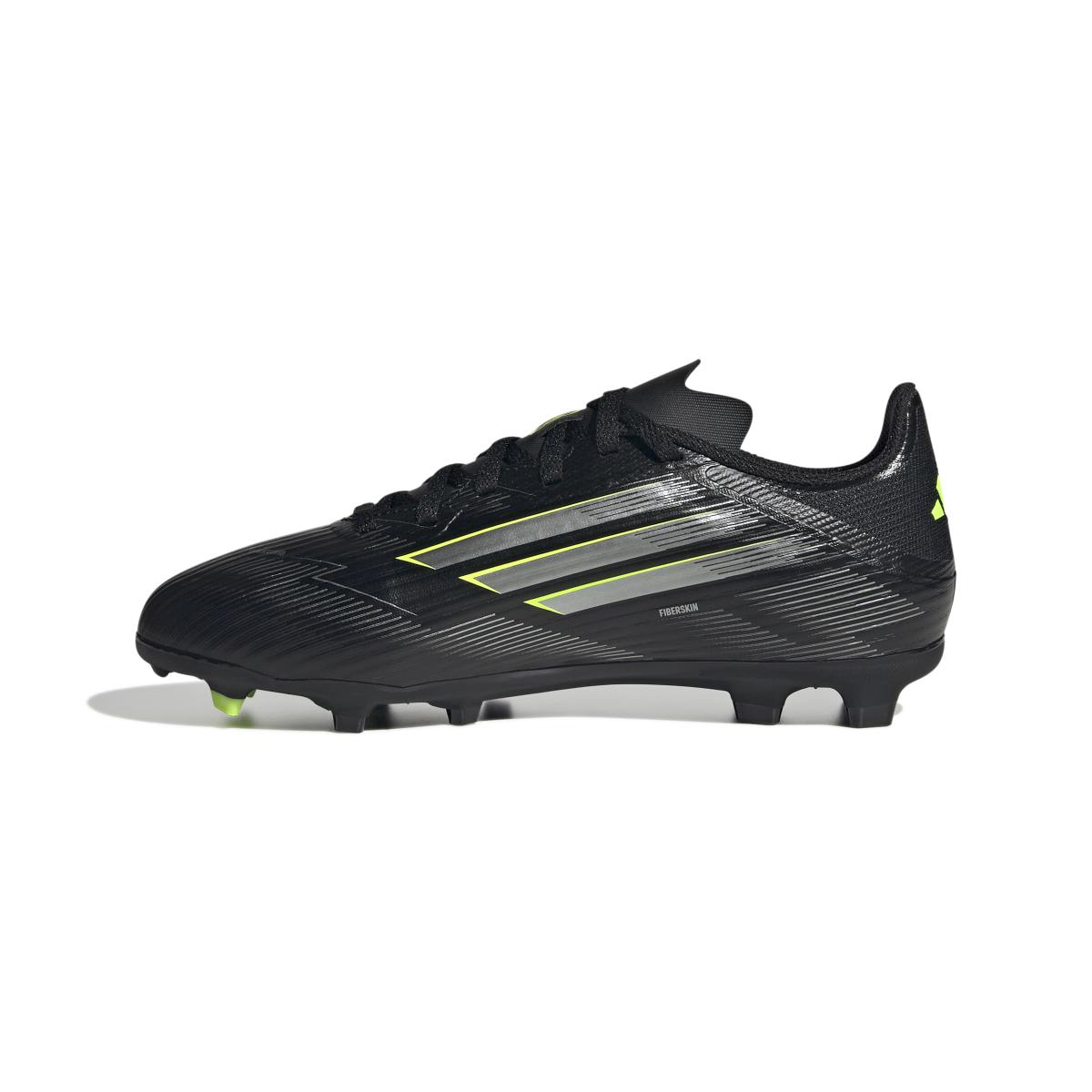 product/a/d/adidas_jh7744_4_footwear_photography_side_medial_center_view_white.jpg