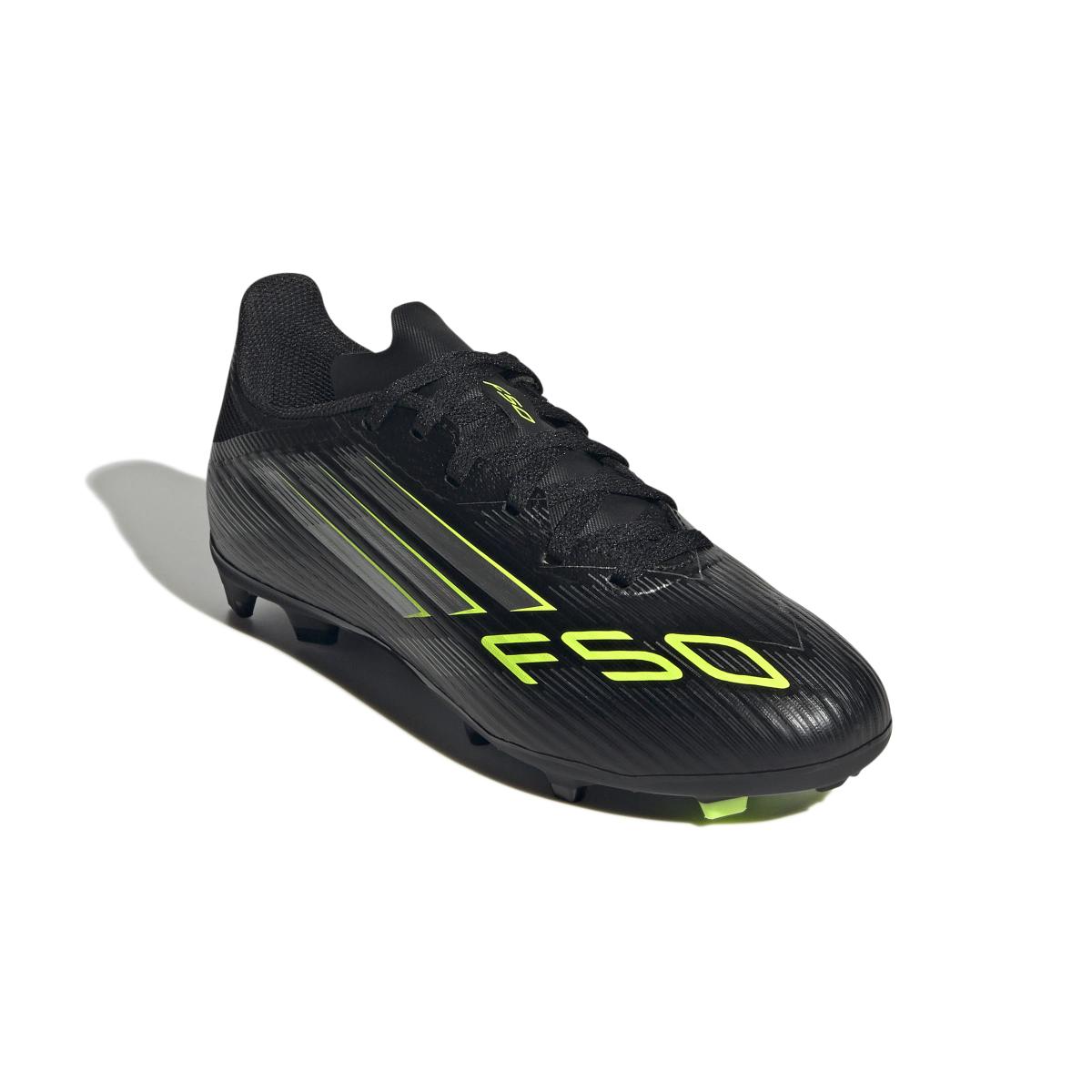 product/a/d/adidas_jh7744_5_footwear_photography_front_lateral_top_view_white.jpg