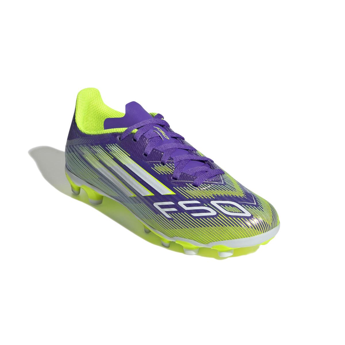 product/a/d/adidas_jh7752_5_footwear_photography_front_lateral_top_view_white.jpg