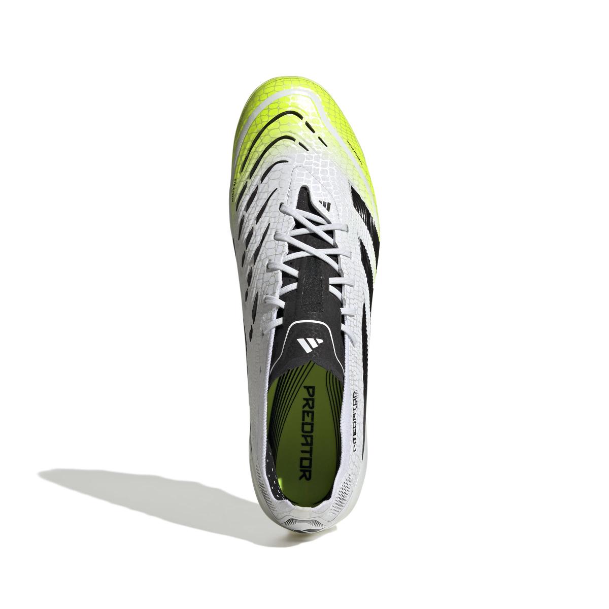 product/a/d/adidas_jh8879_2_footwear_photography_top_portrait_view_white.jpg