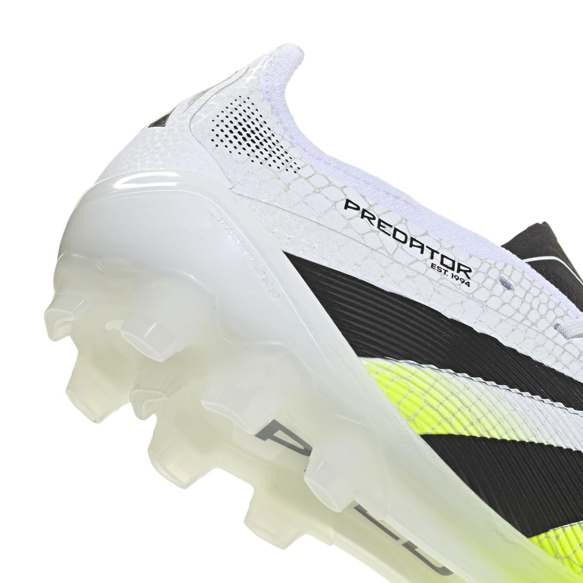 product/a/d/adidas_jh8879_7_footwear_photography_detail_view_1_white.jpg
