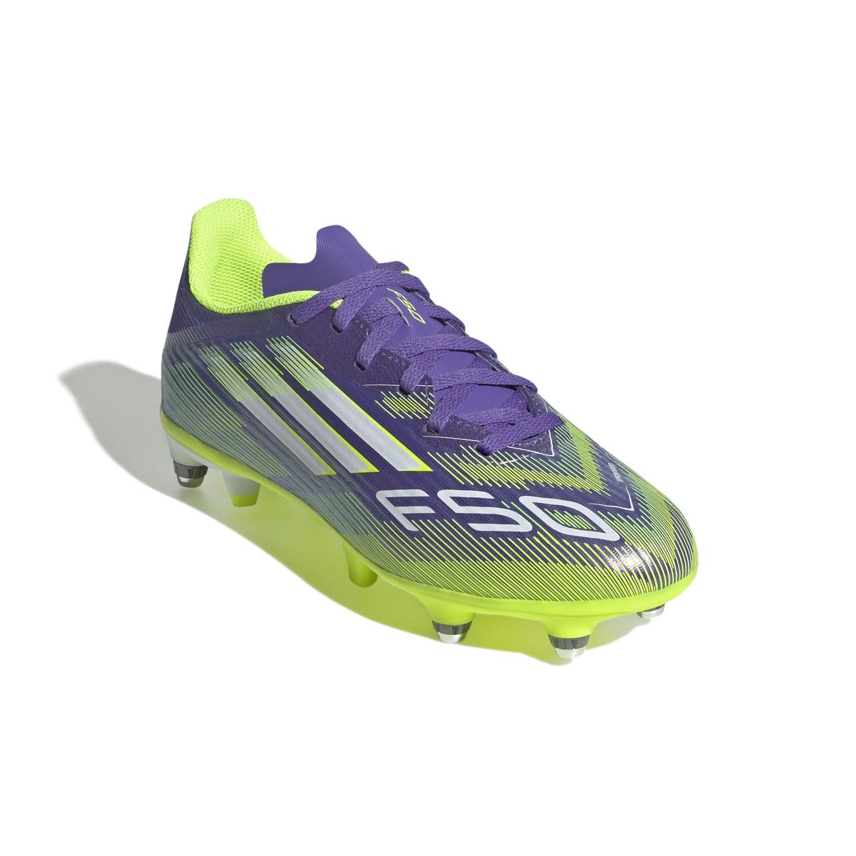 product/a/d/adidas_ji0016_5_footwear_photography_front_lateral_top_view_white-nw091625.jpg