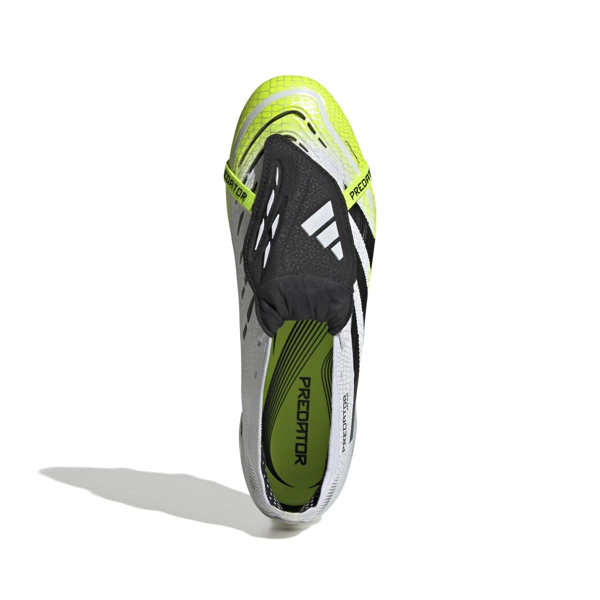 product/a/d/adidas_ji1092_2_footwear_photography_top_portrait_view_white.jpg