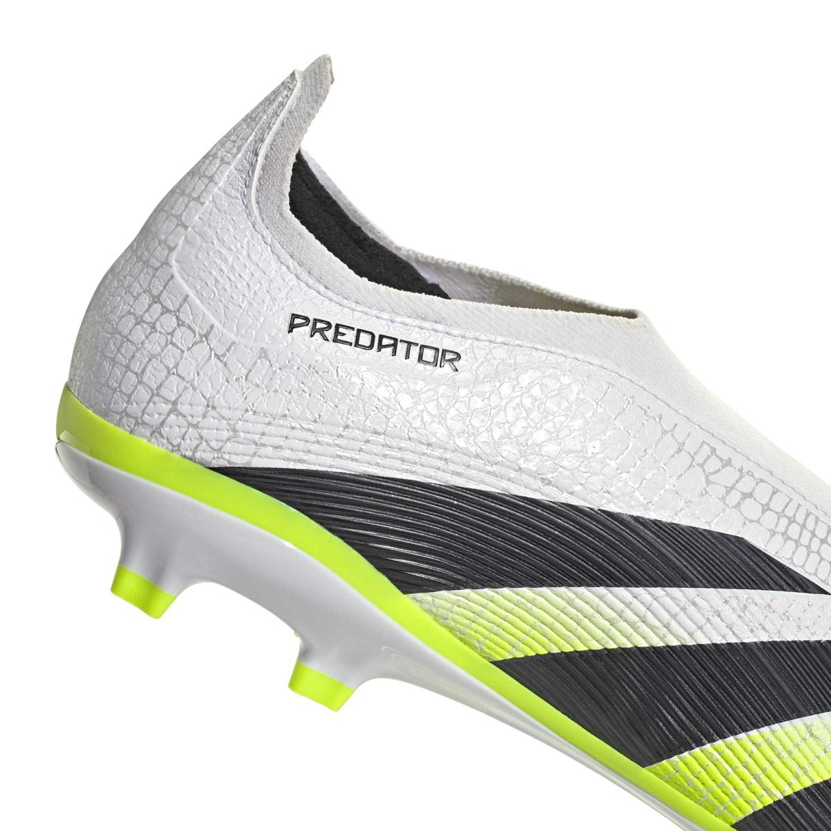 product/a/d/adidas_ji1169_8_footwear_photography_detail_view_2_white-nw091625.jpg