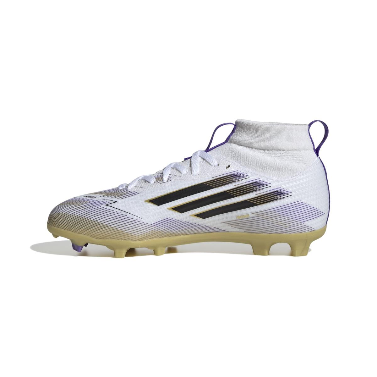 product/a/d/adidas_ji3545_4_footwear_photography_side_medial_center_view_white.jpg