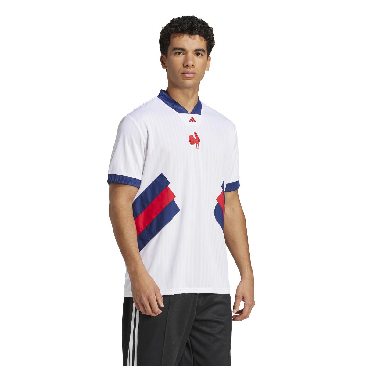 product/a/d/adidas_jp0368_6_apparel_on_model_walking_view_white.jpg