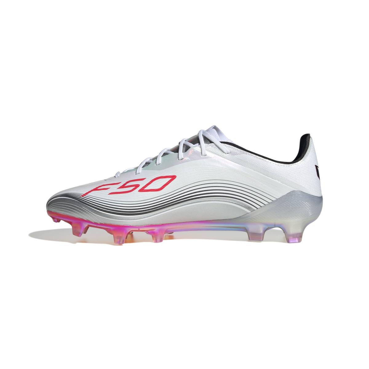 product/a/d/adidas_jp5593_4_footwear_photography_side_medial_center_view_white.jpg