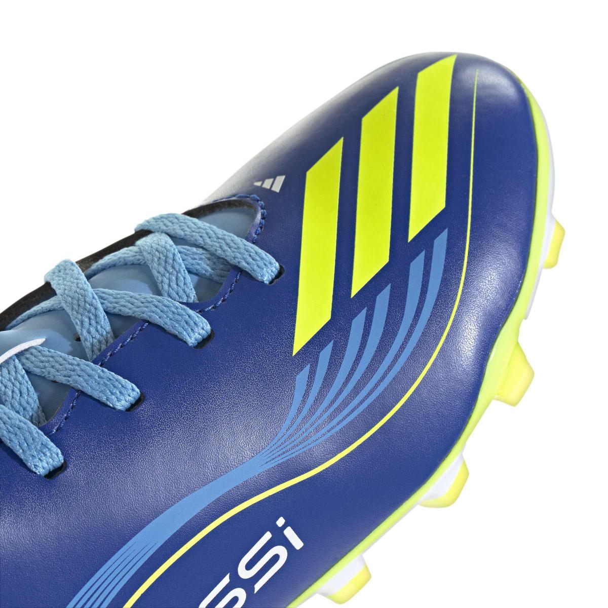 product/a/d/adidas_jp7458_8_footwear_photography_detail_view_2_white.jpg