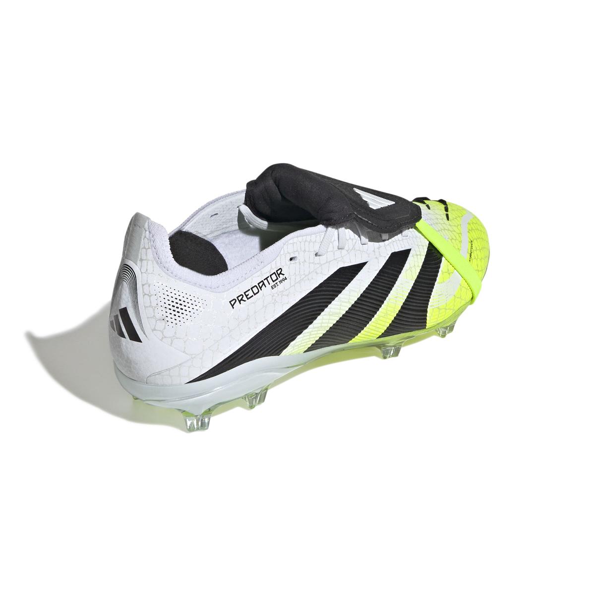 product/a/d/adidas_jp9915_6_footwear_photography_back_lateral_top_view_white.jpg