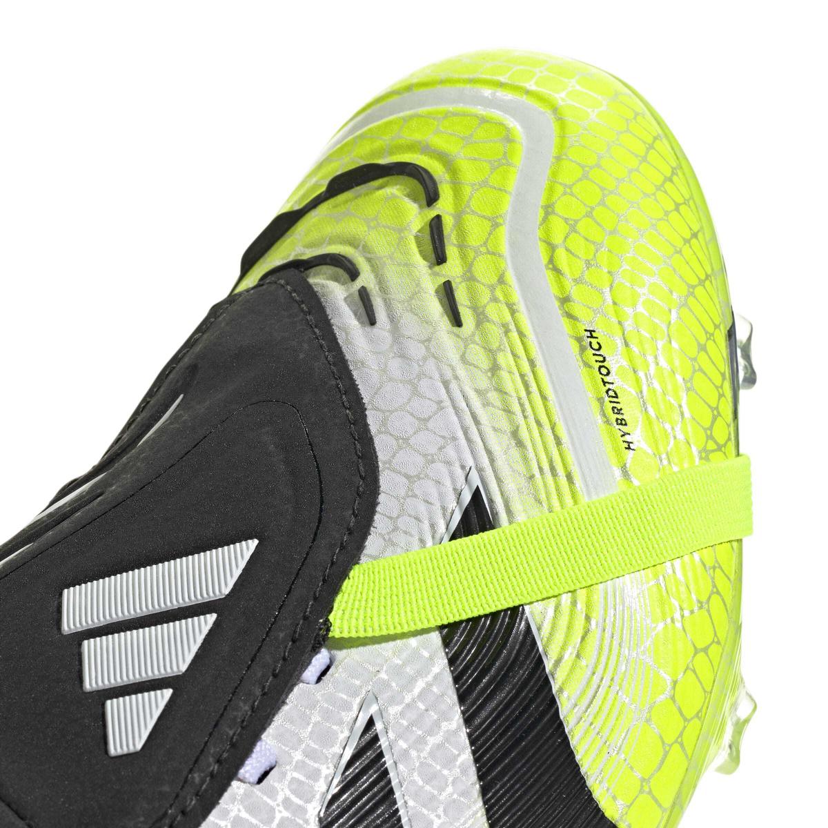 product/a/d/adidas_js4071_7_footwear_photography_detail_view_1_white-nw091725.jpg