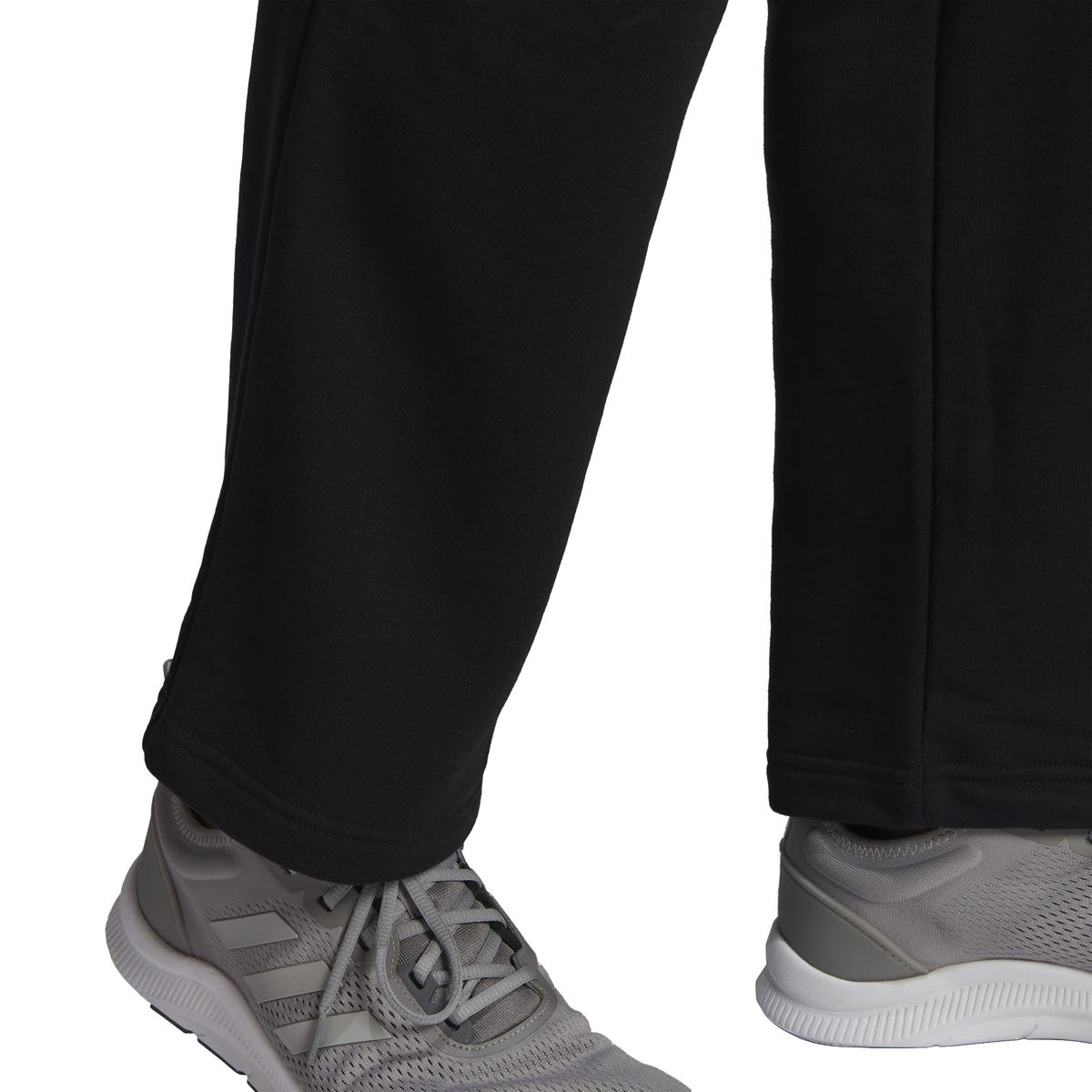 product/g/k/gk9366_app_on-model_detail-2_white.jpg
