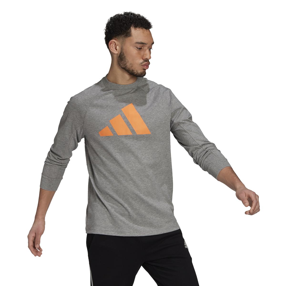 product/g/p/gp9642_app_on-model_walking_white.jpg