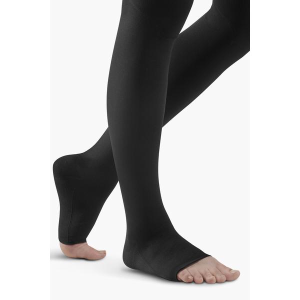 product/r/e/recovery-pro-tights-black-w9g95g-w-model-web-cu-3.jpg