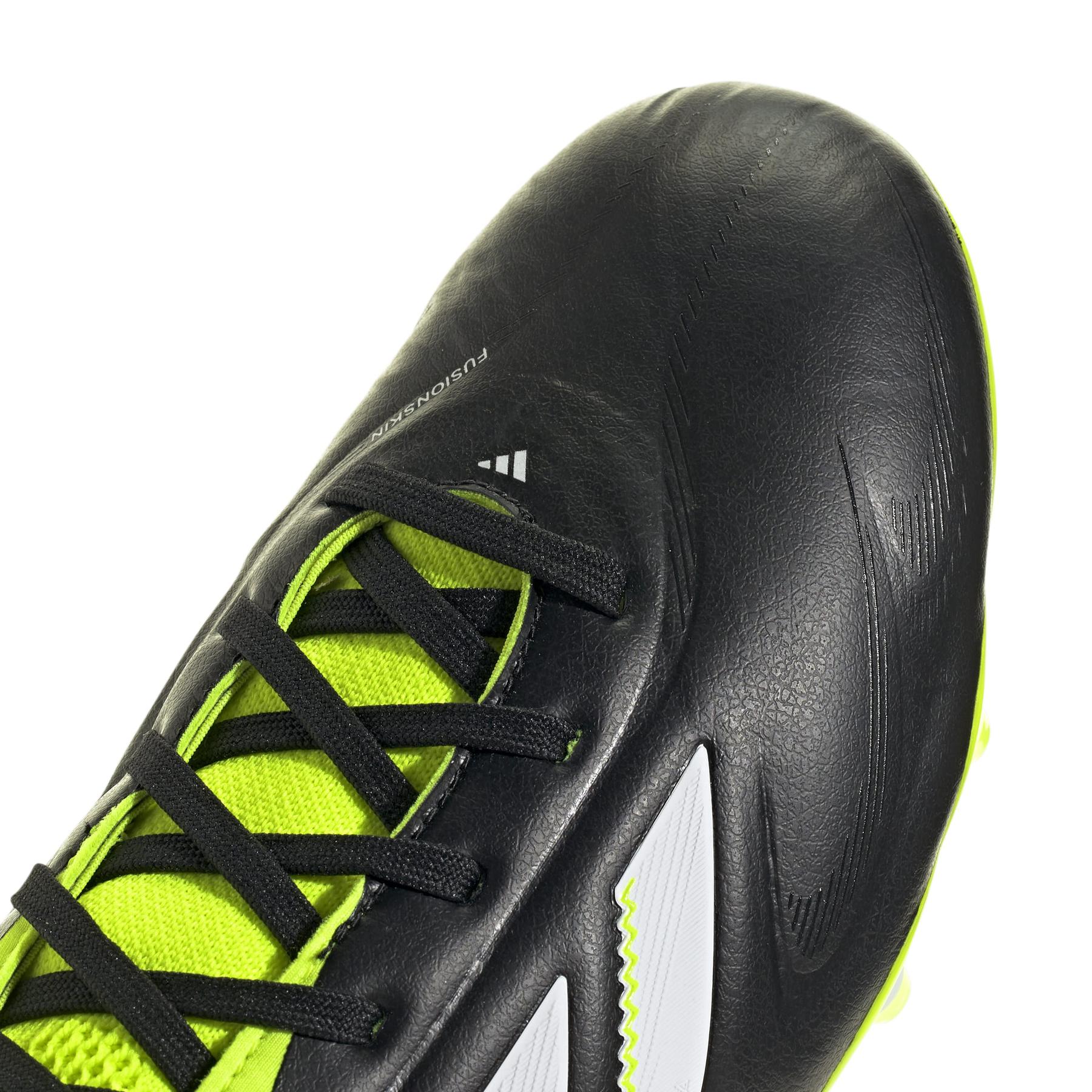 product/2/0/2025_adidas_jr2829_7_footwear_photography_detail_view_1_white.jpg