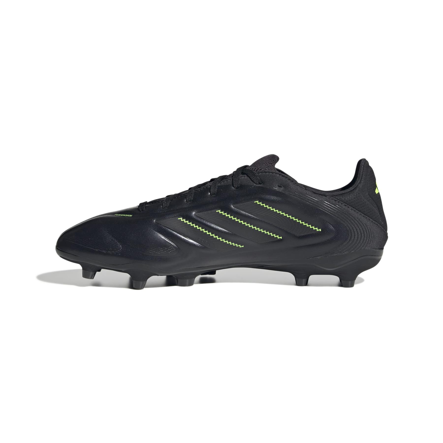 product/2/0/2025_adidas_jr2830_4_footwear_photography_side_medial_center_view_white.jpg