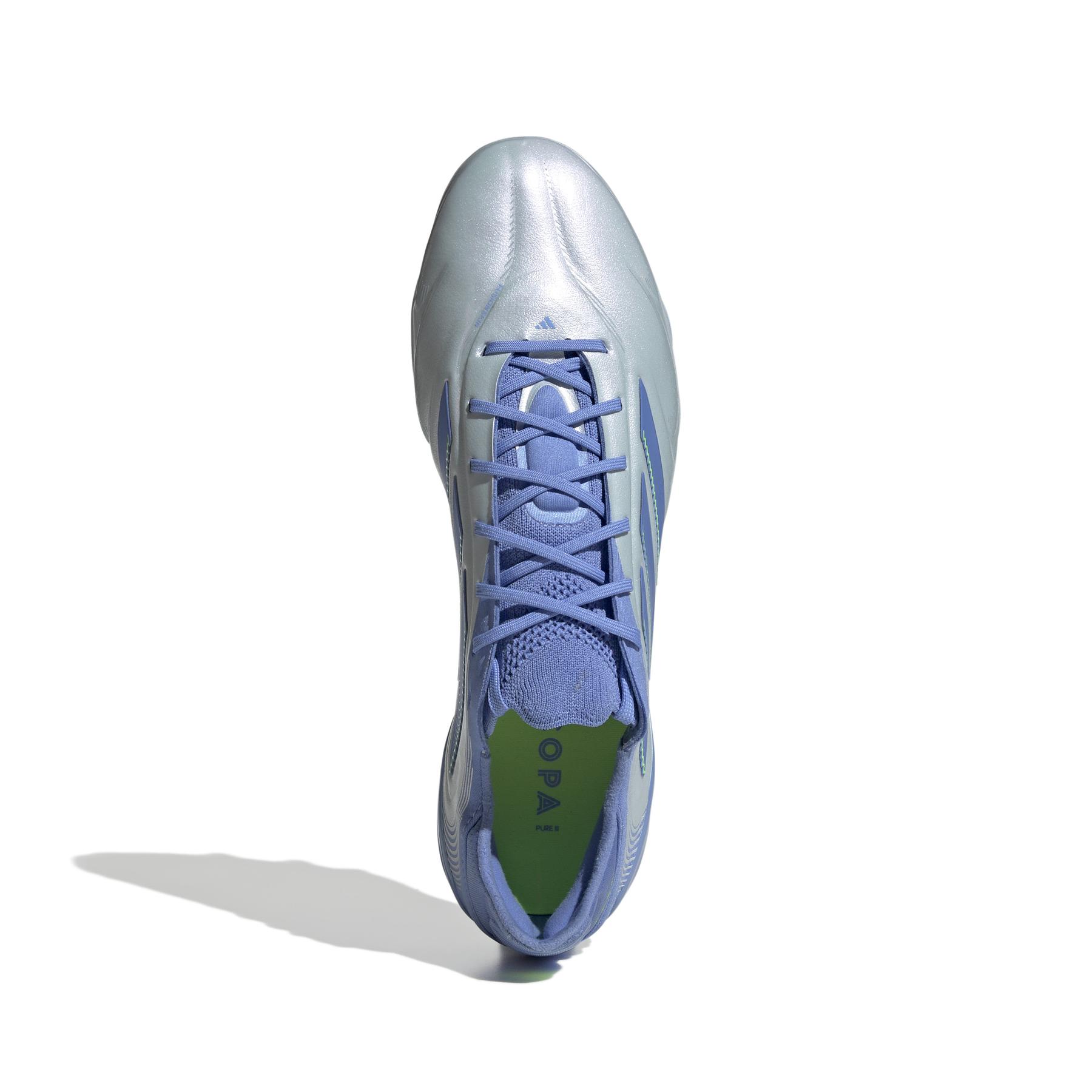 product/2/0/2025adidas_id9038_2_footwear_photography_top_portrait_view_white.jpg