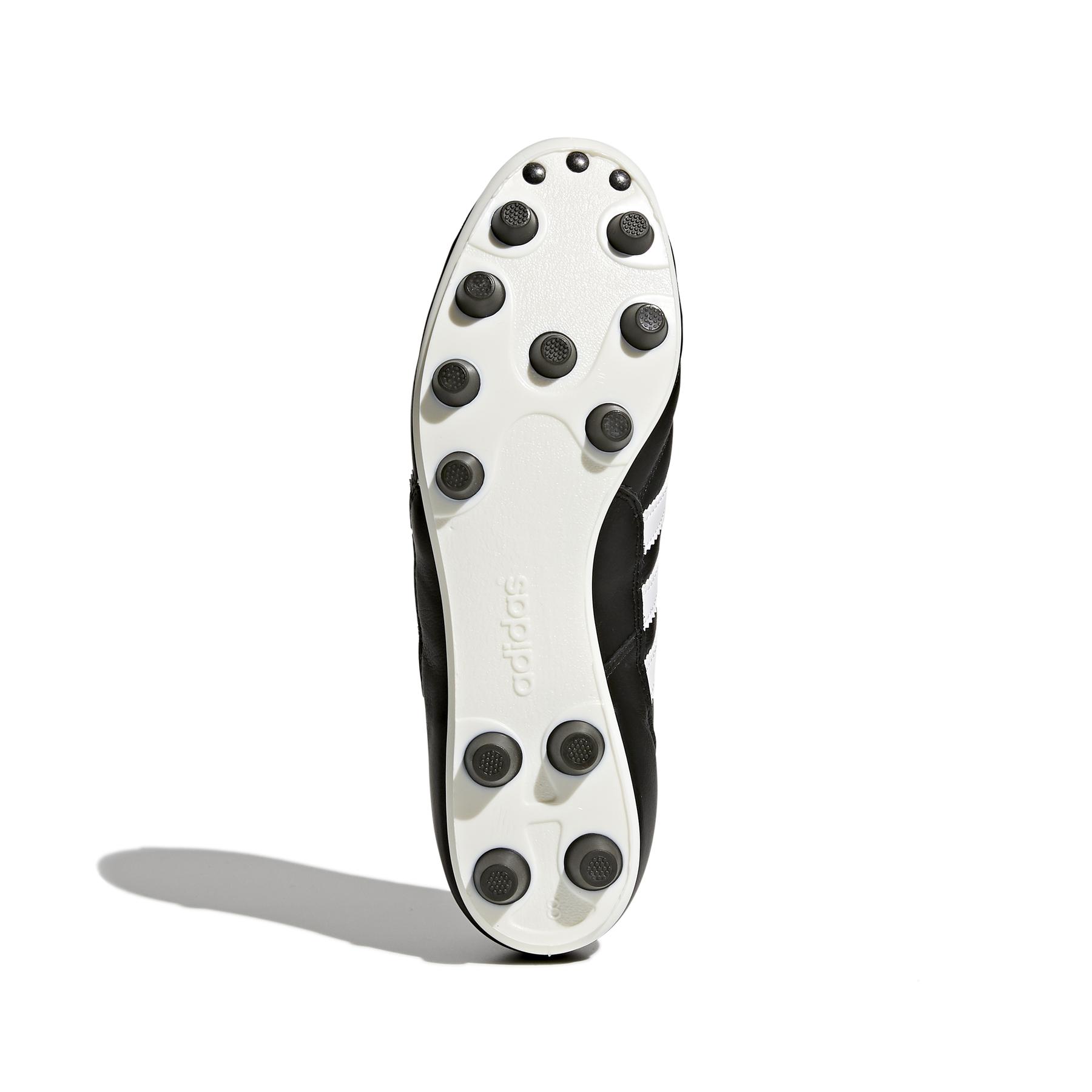 product/a/d/adidas_015110_4_footwear_photography_bottom_view_white_000.jpg