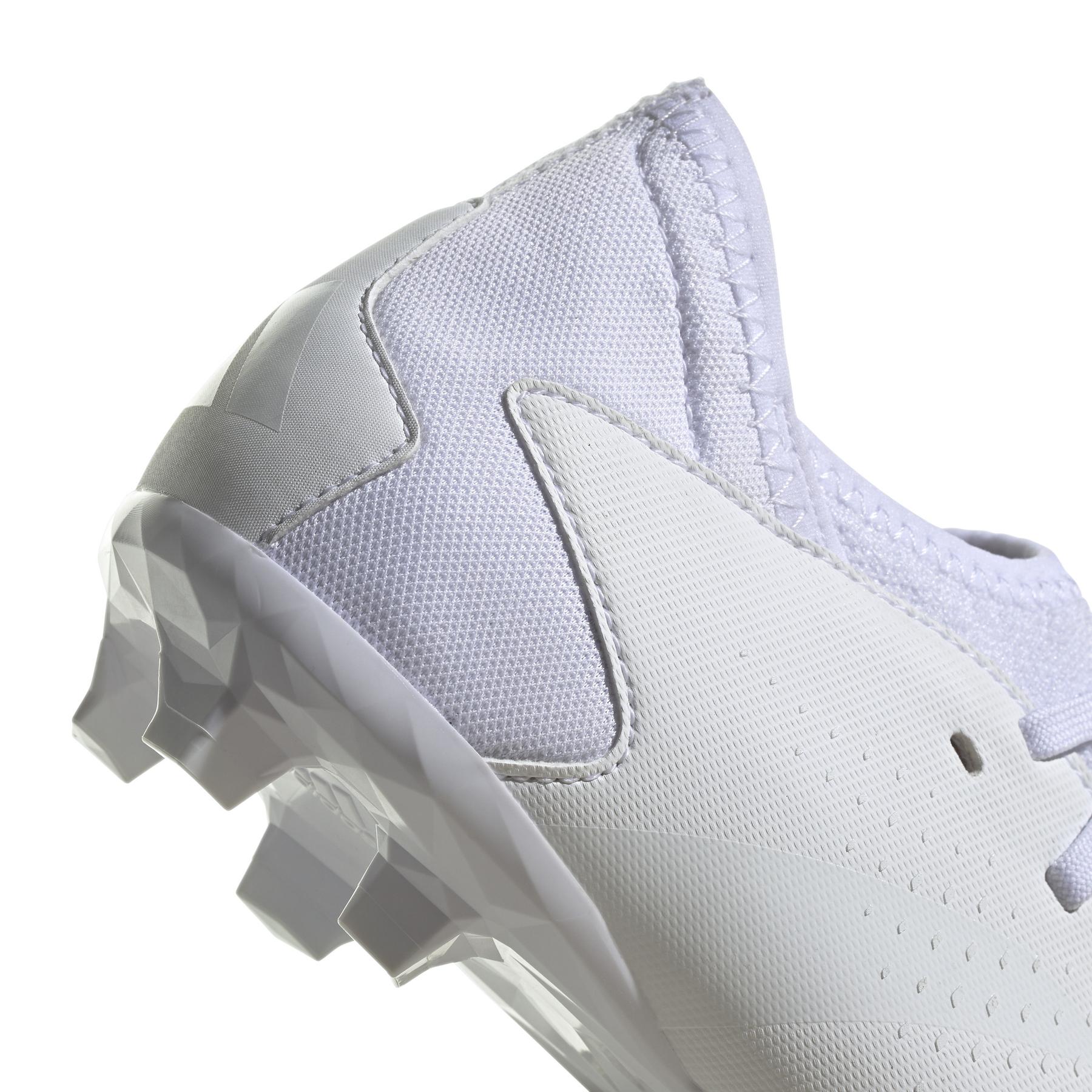 product/a/d/adidas_fz6108_7_footwear_photography_detail_view_1_white_000.jpg