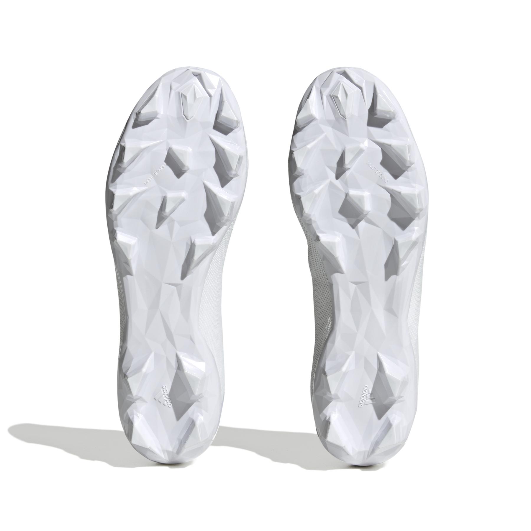 product/a/d/adidas_fz6114_3_footwear_photography_bottom_view_white_000.jpg