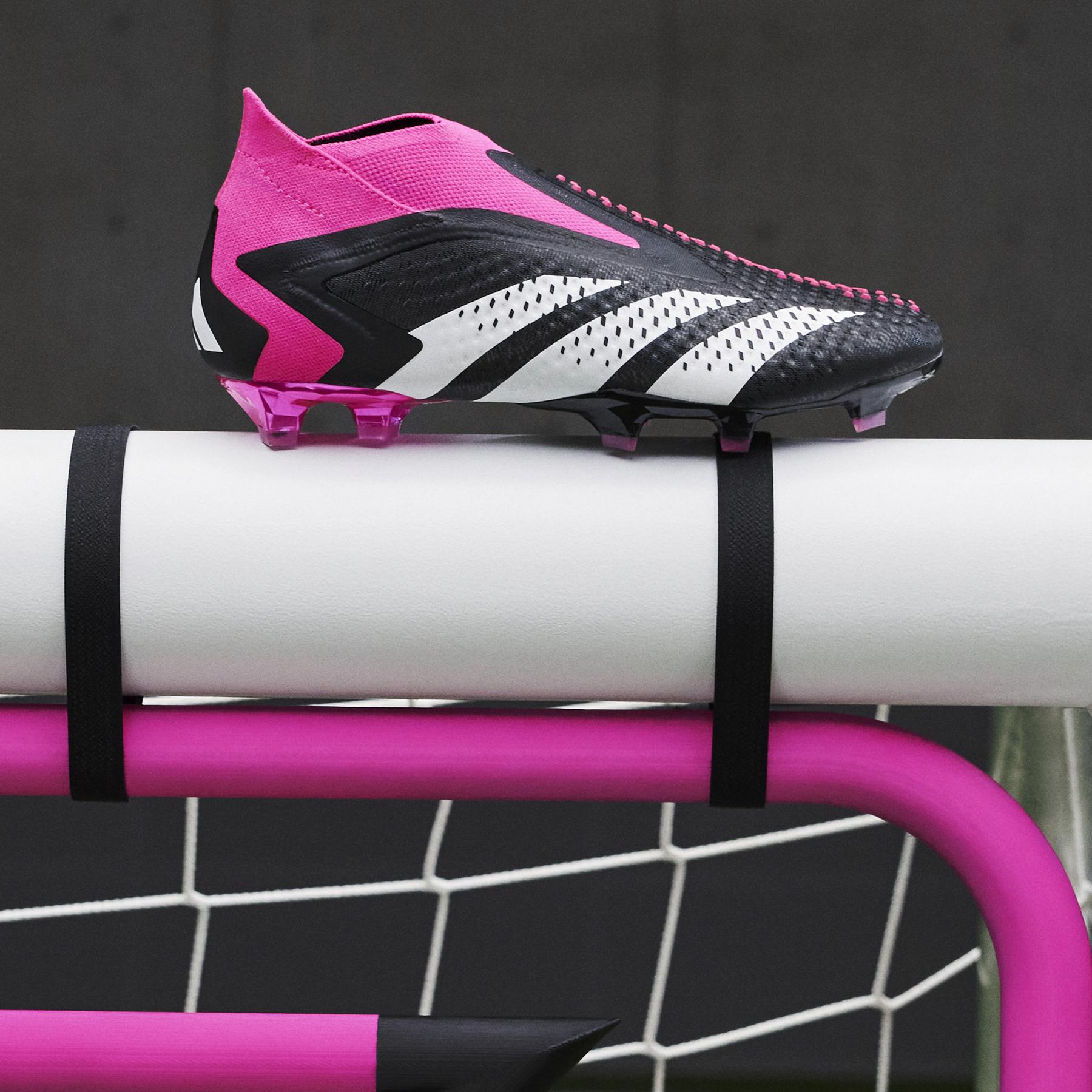 product/a/d/adidas_gw4557_12_footwear_photography_heromrktng_view_2_white_000.jpg