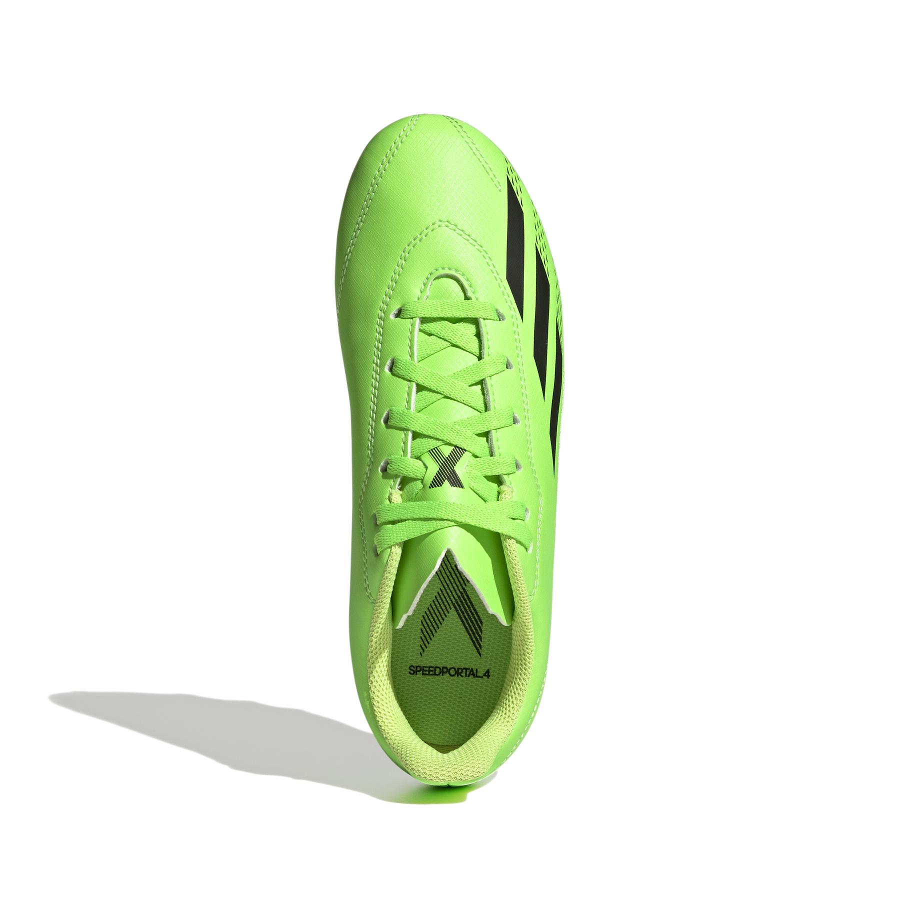product/a/d/adidas_gw8497_2_footwear_photography_top_portrait_view_white_000.jpg