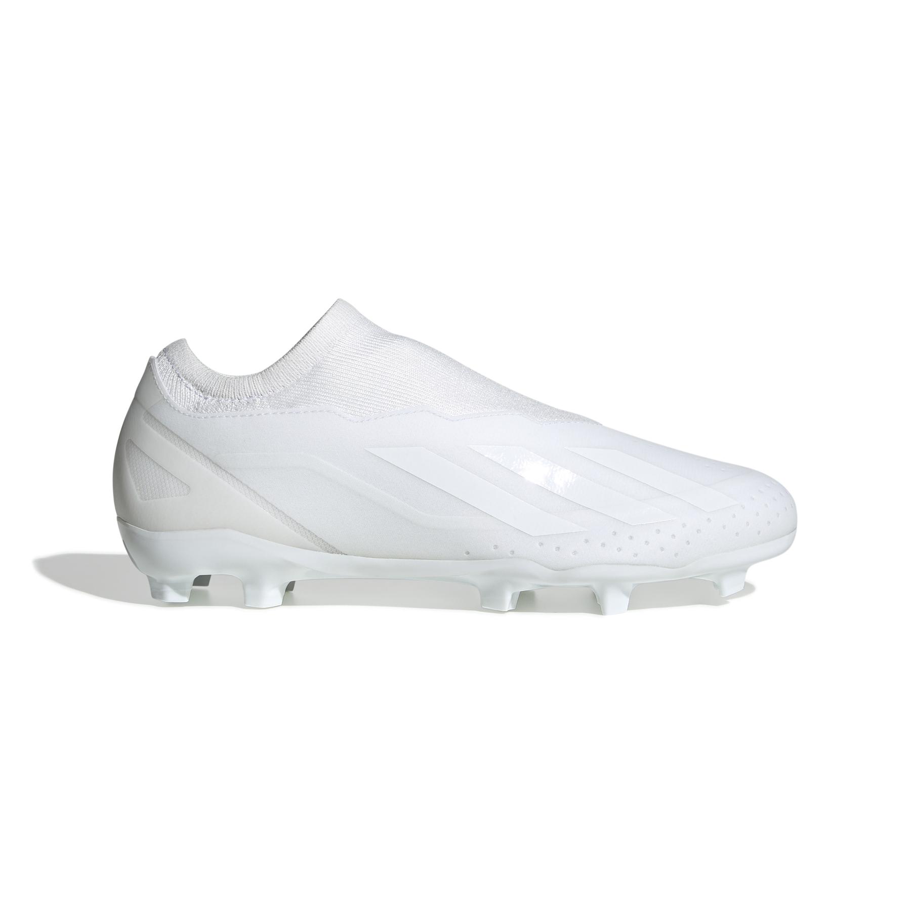 product/a/d/adidas_gy7426_1_footwear_photography_side_lateral_center_view_white_bv.jpg