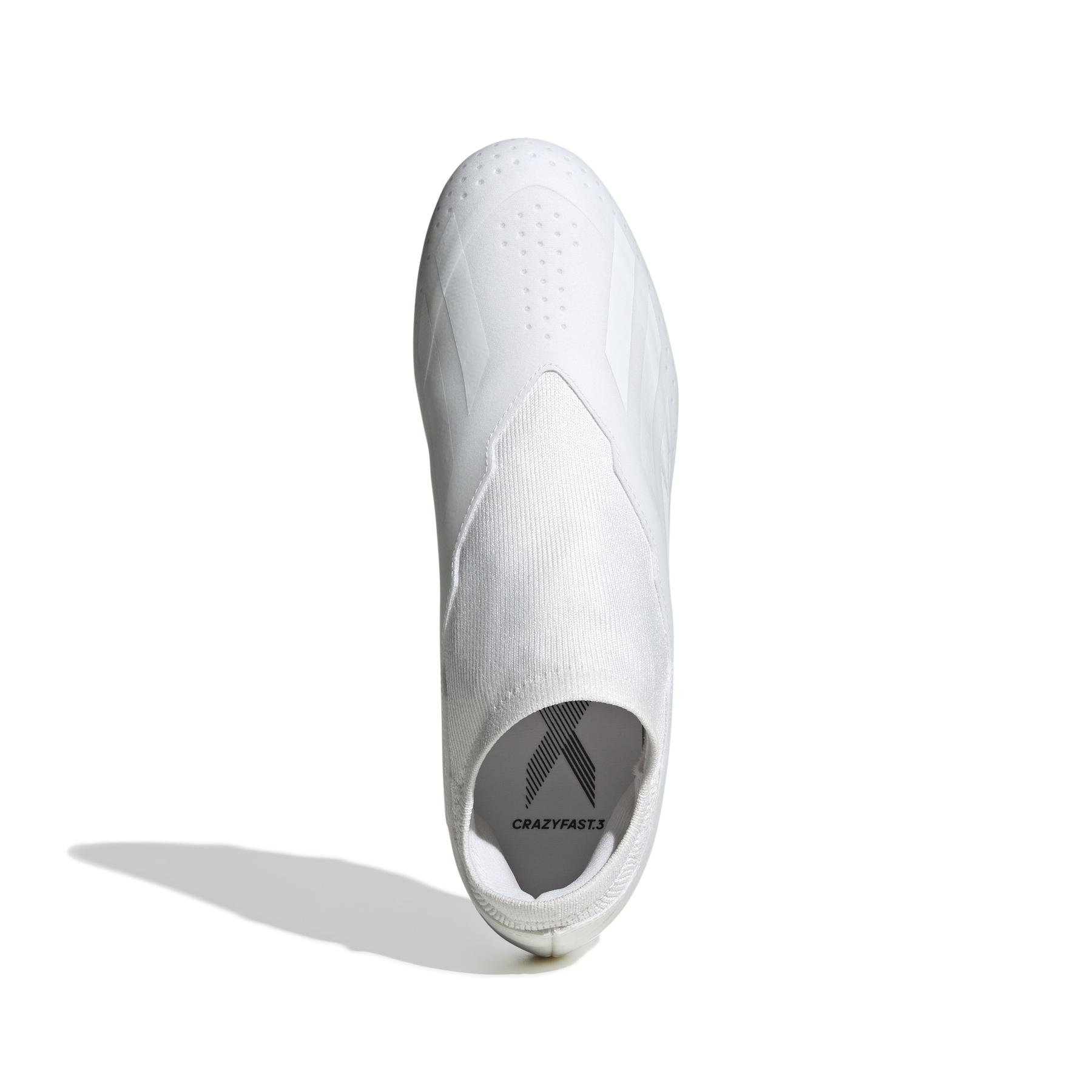 product/a/d/adidas_gy7426_2_footwear_photography_top_portrait_view_white_bv.jpg