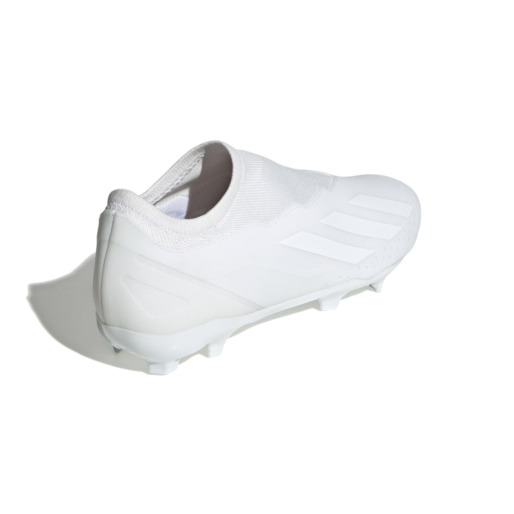 product/a/d/adidas_gy7426_6_footwear_photography_back_lateral_top_view_white_bv.jpg