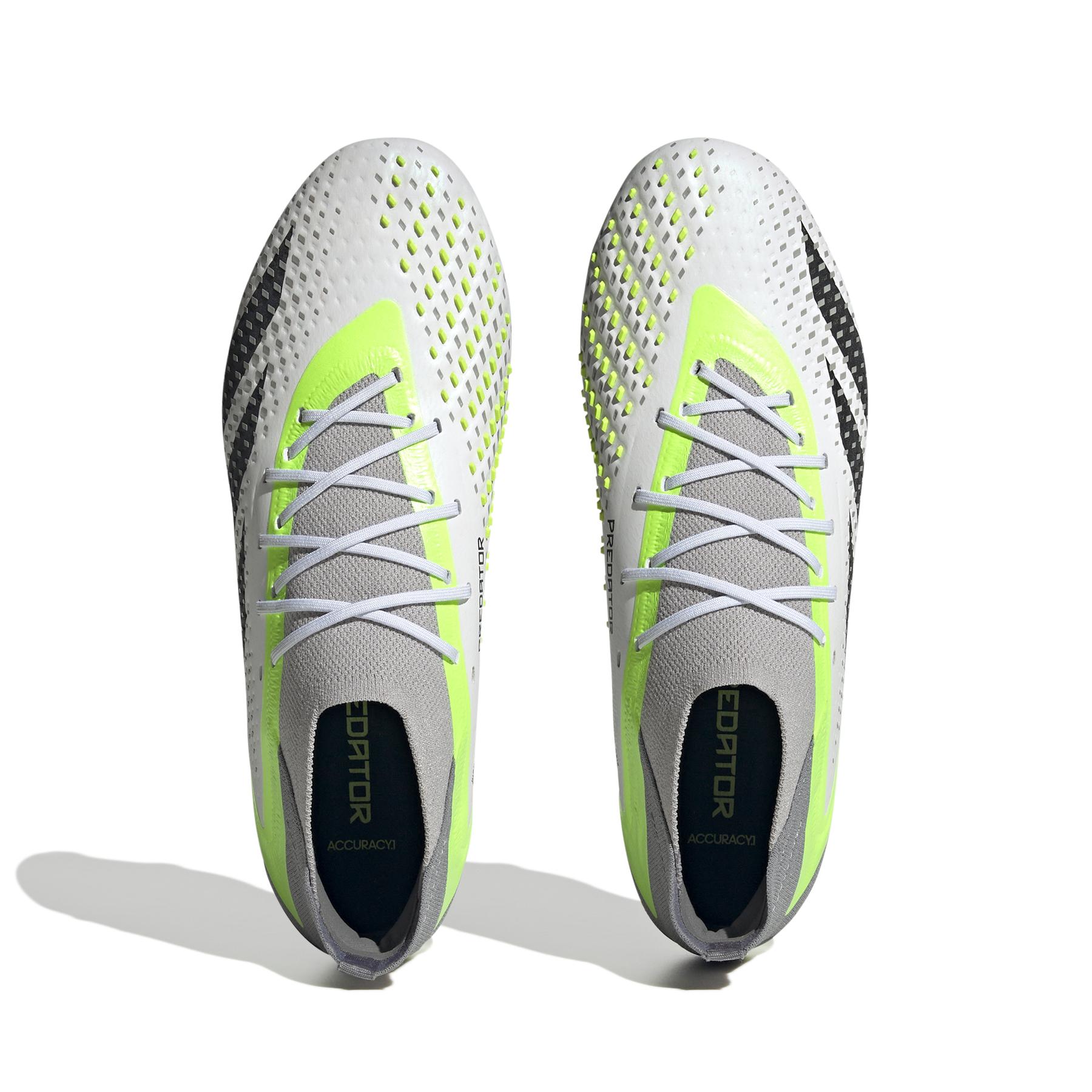 product/a/d/adidas_gz0035_2_footwear_photography_top_portrait_view_white_nw.jpg