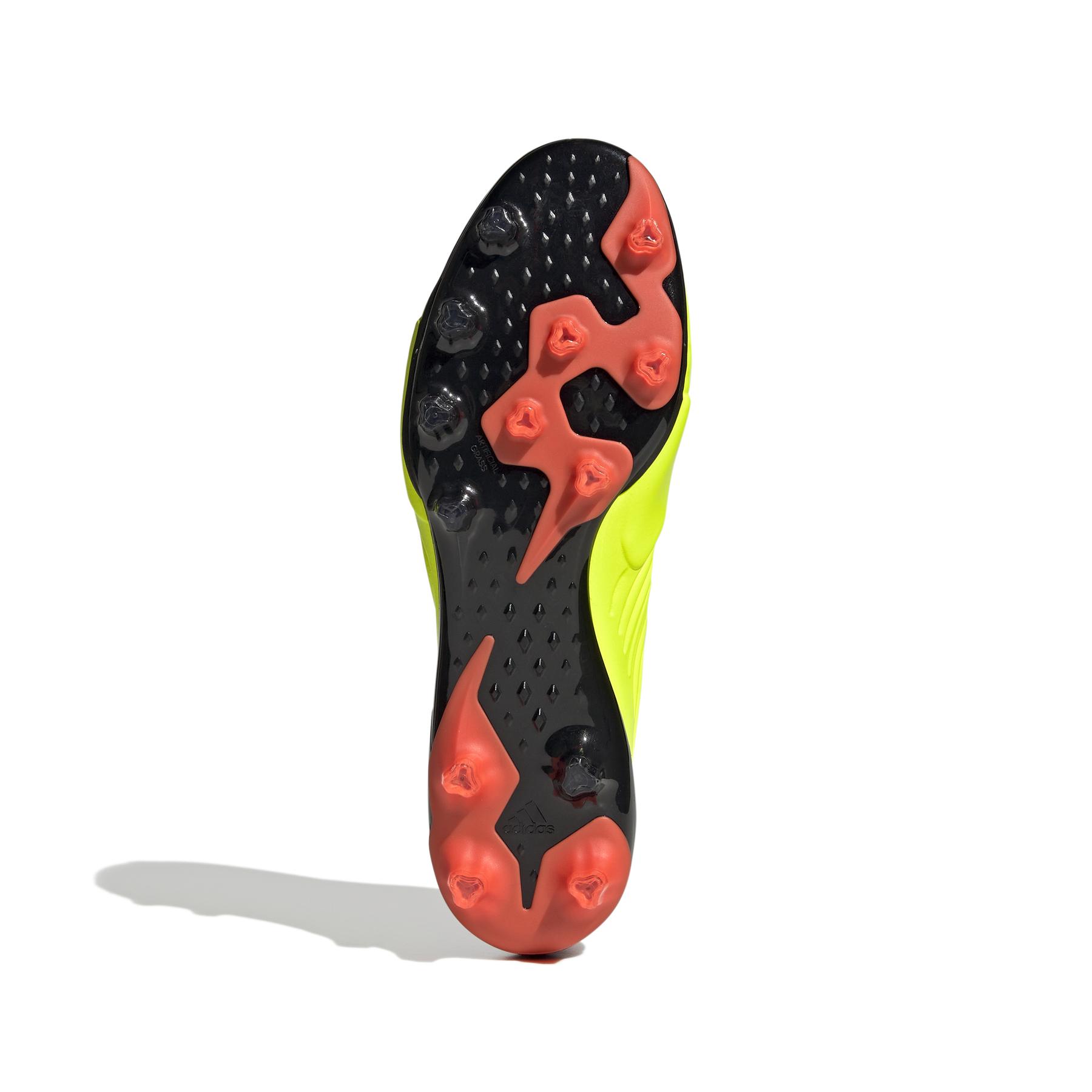product/a/d/adidas_gz1354_3_footwear_photography_bottom_view_white_000.jpg