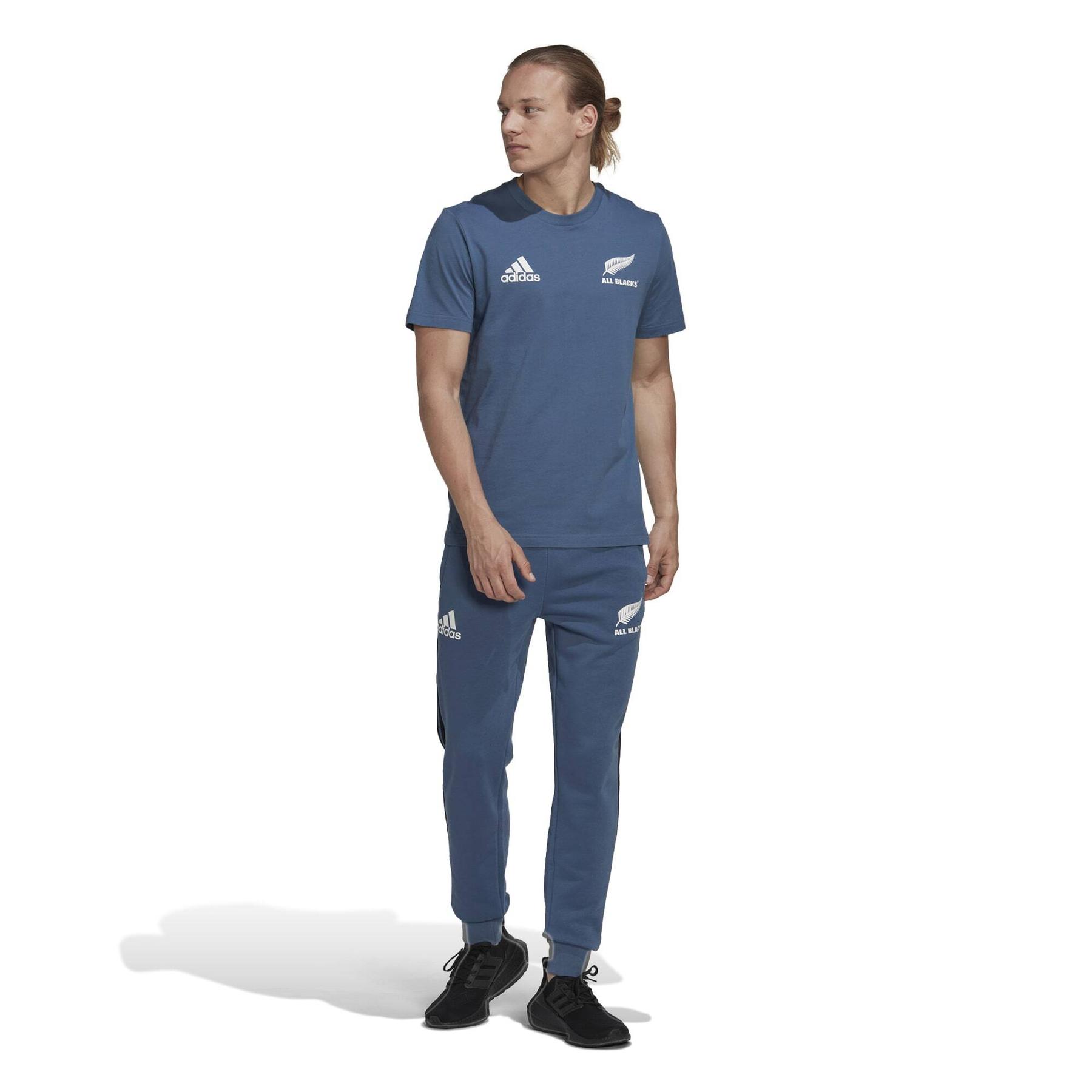 product/a/d/adidas_hg8344_8_apparel_on_model_standard_outfit_view_white.jpg