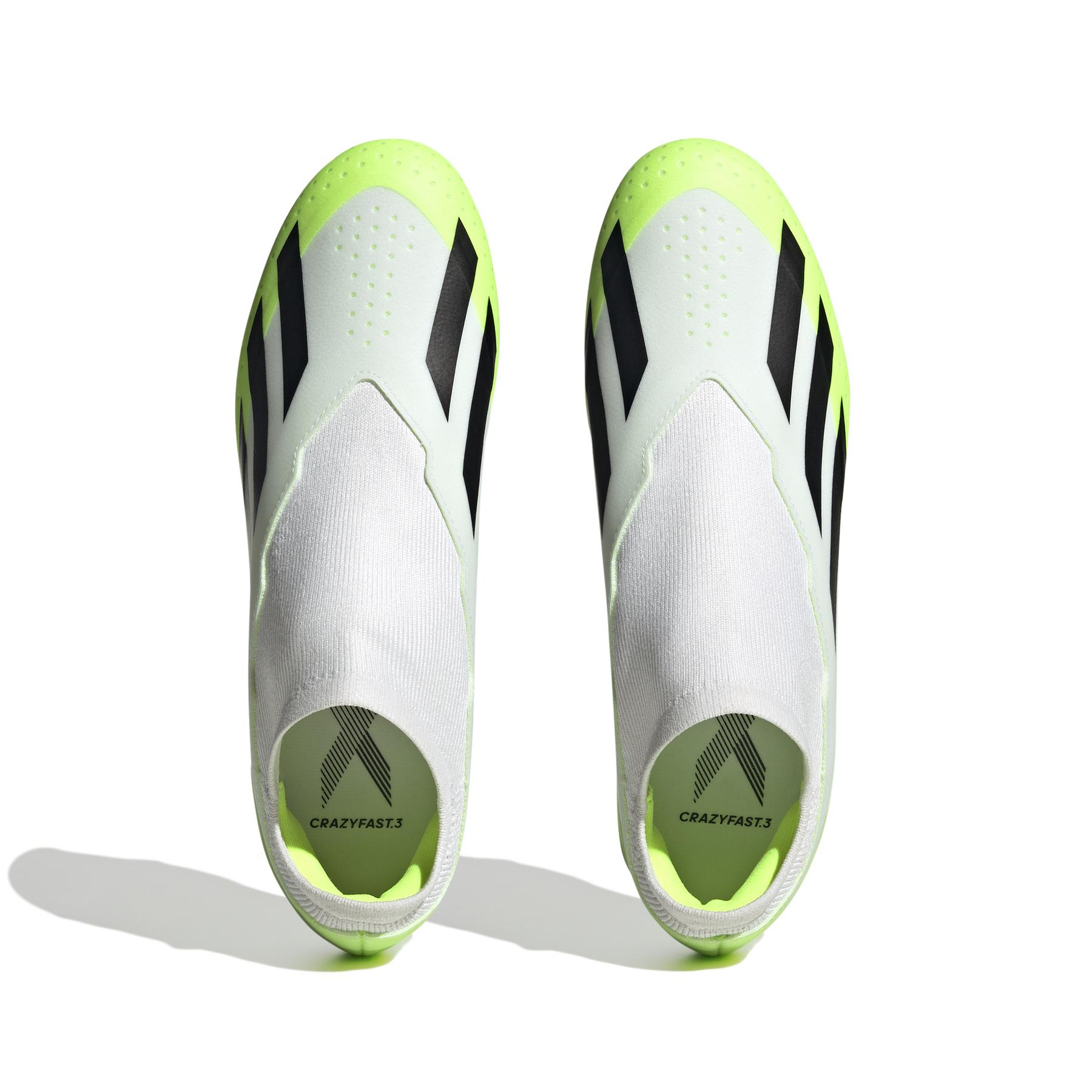 product/a/d/adidas_hq4515_2_footwear_photography_top_portrait_view_white.jpg